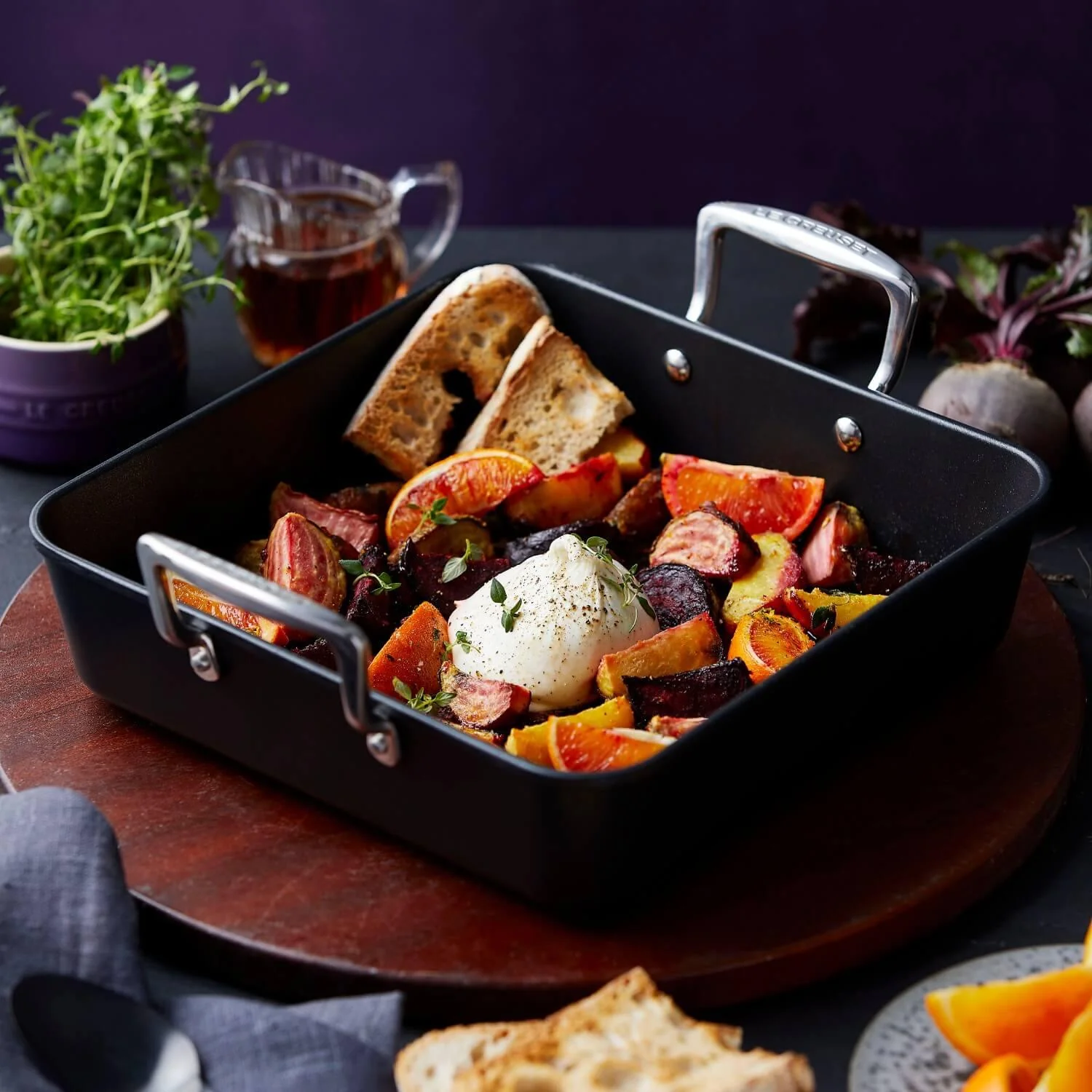 Le Creuset Toughened Non-Stick Square Roaster - 26cm - Image 5