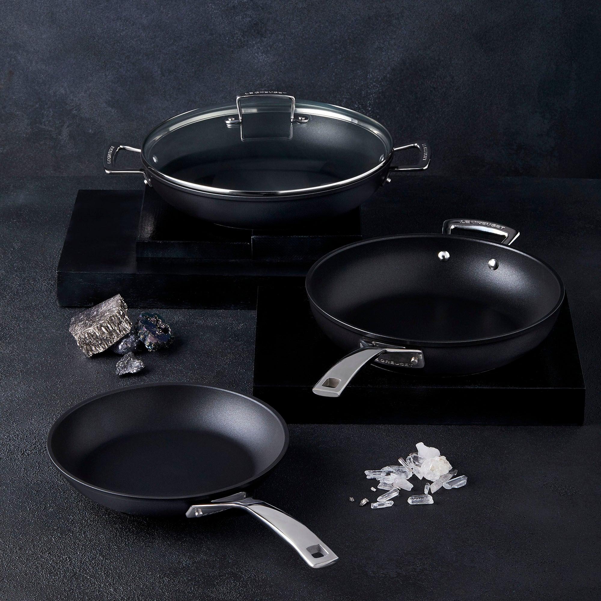 Le Creuset Toughened Non-Stick Shallow Casserole - 30cm - Image 6