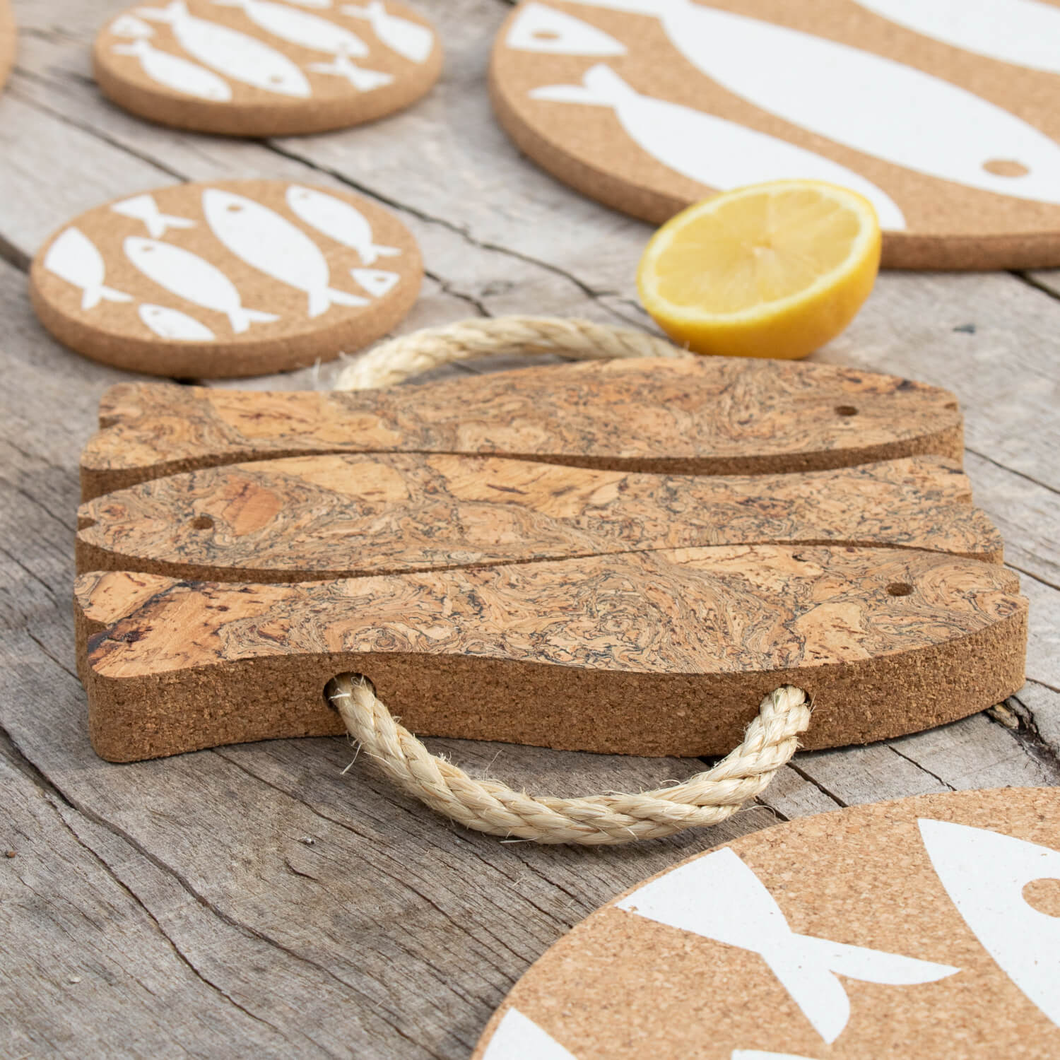 Liga Round Cork Coaster - Fish - White - Image 5