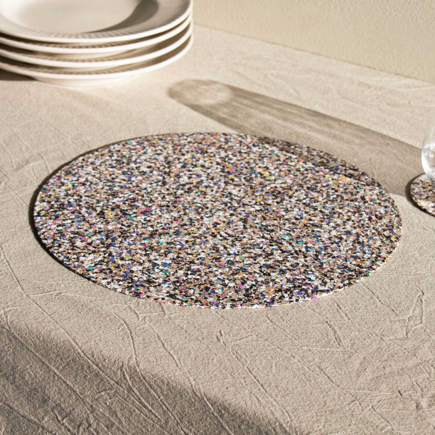 Liga Set of 4 Round Cork Placemats - Beach Clean - Image 6