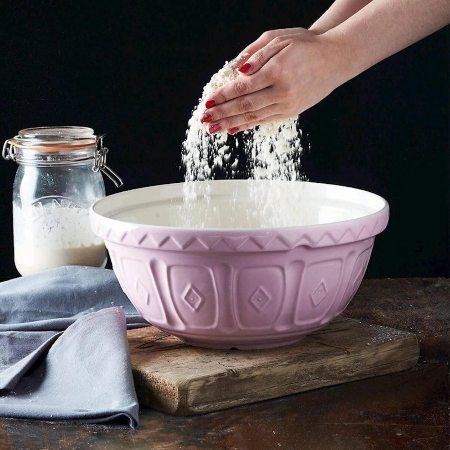 Mason Cash Colour Mix 29cm Stoneware Mixing Bowl - Powder Pink - Image 4