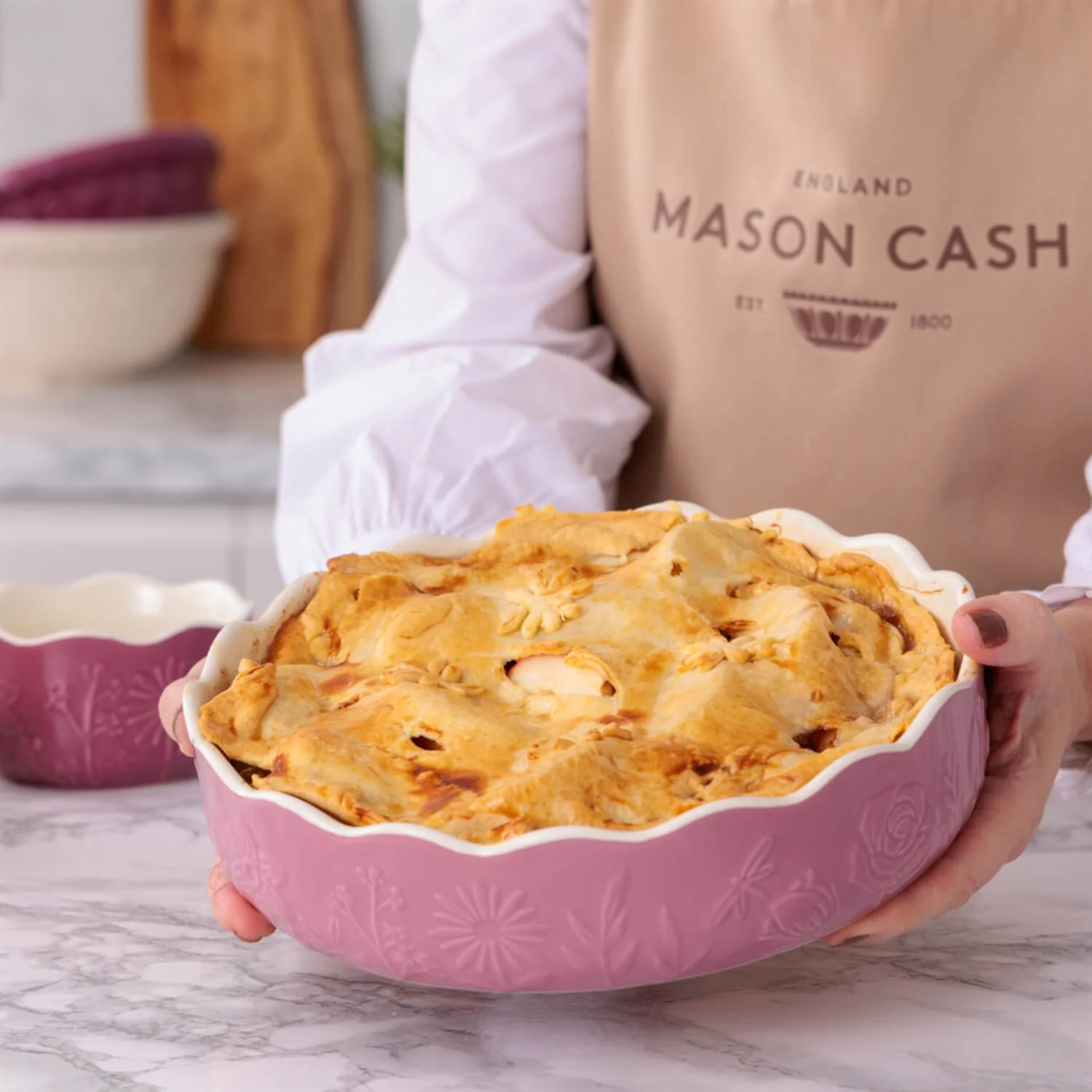 Mason Cash In The Meadow 23cm Stoneware Pie Dish - Pink - Image 7