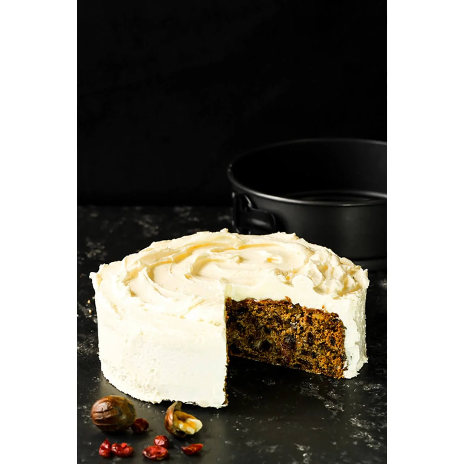 Masterclass Non-Stick Loose Base Round Cake Tin - 20cm - Image 4