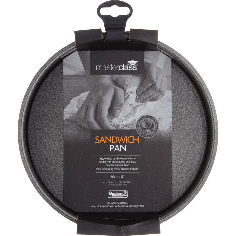 Masterclass Non-Stick Loose Base Round Sandwich Tin - 20cm - Image 3