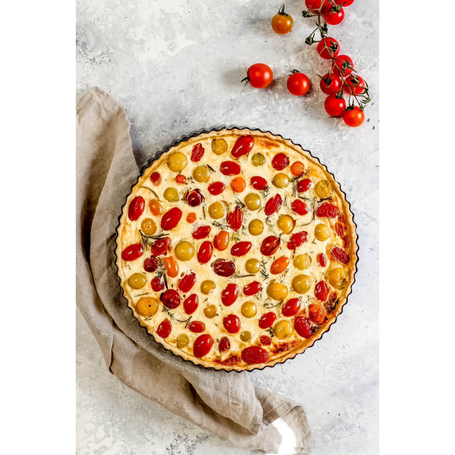Masterclass Non-Stick Loose Base Round Fluted Quiche Tin - 23cm - Image 5