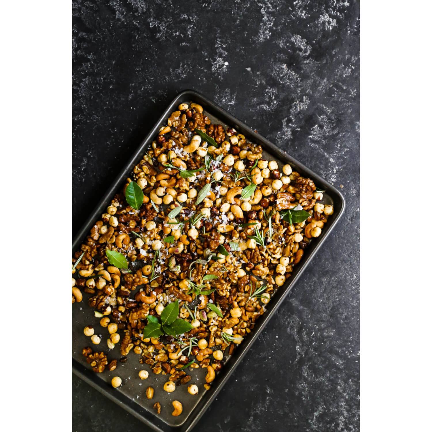 Masterclass Non-Stick Rectangle Baking Tray - 39cm - Image 5