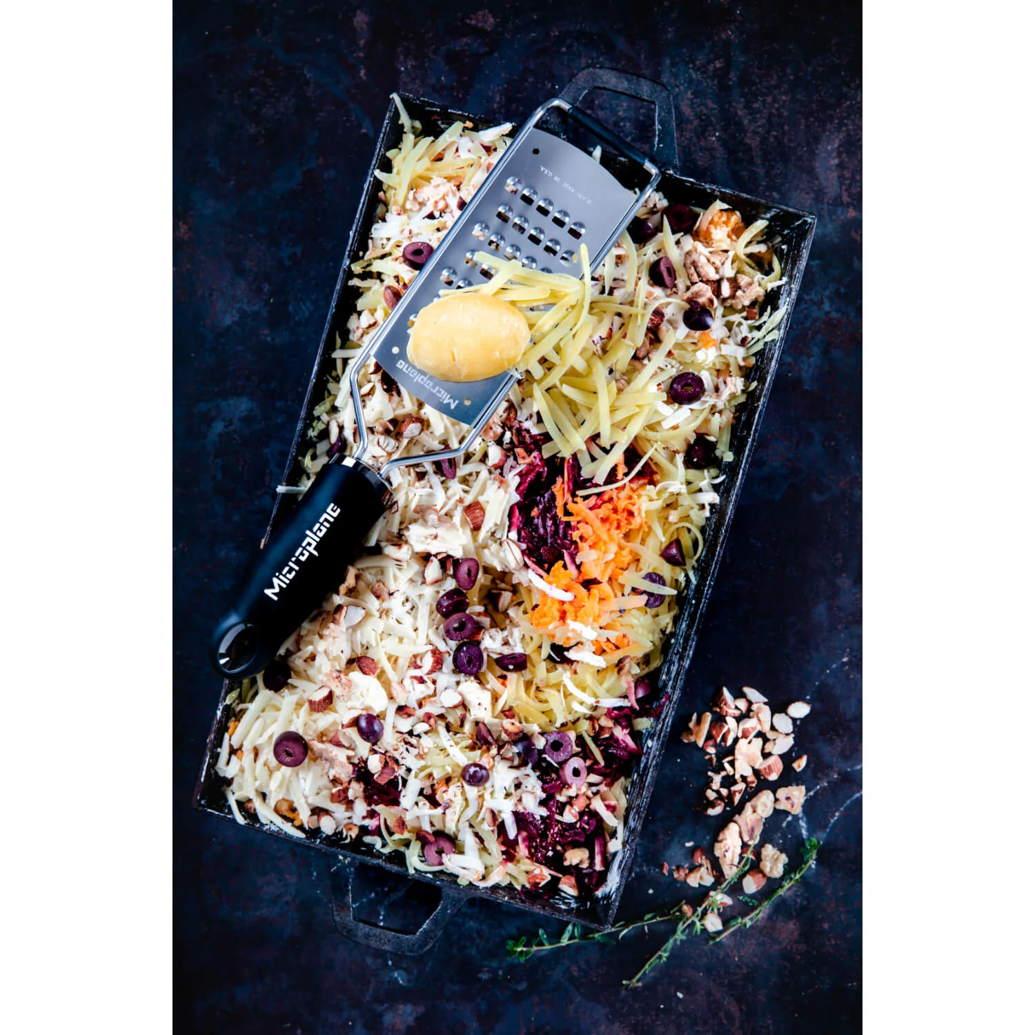 Microplane Gourmet Series Extra Coarse Grater - Black - Image 4