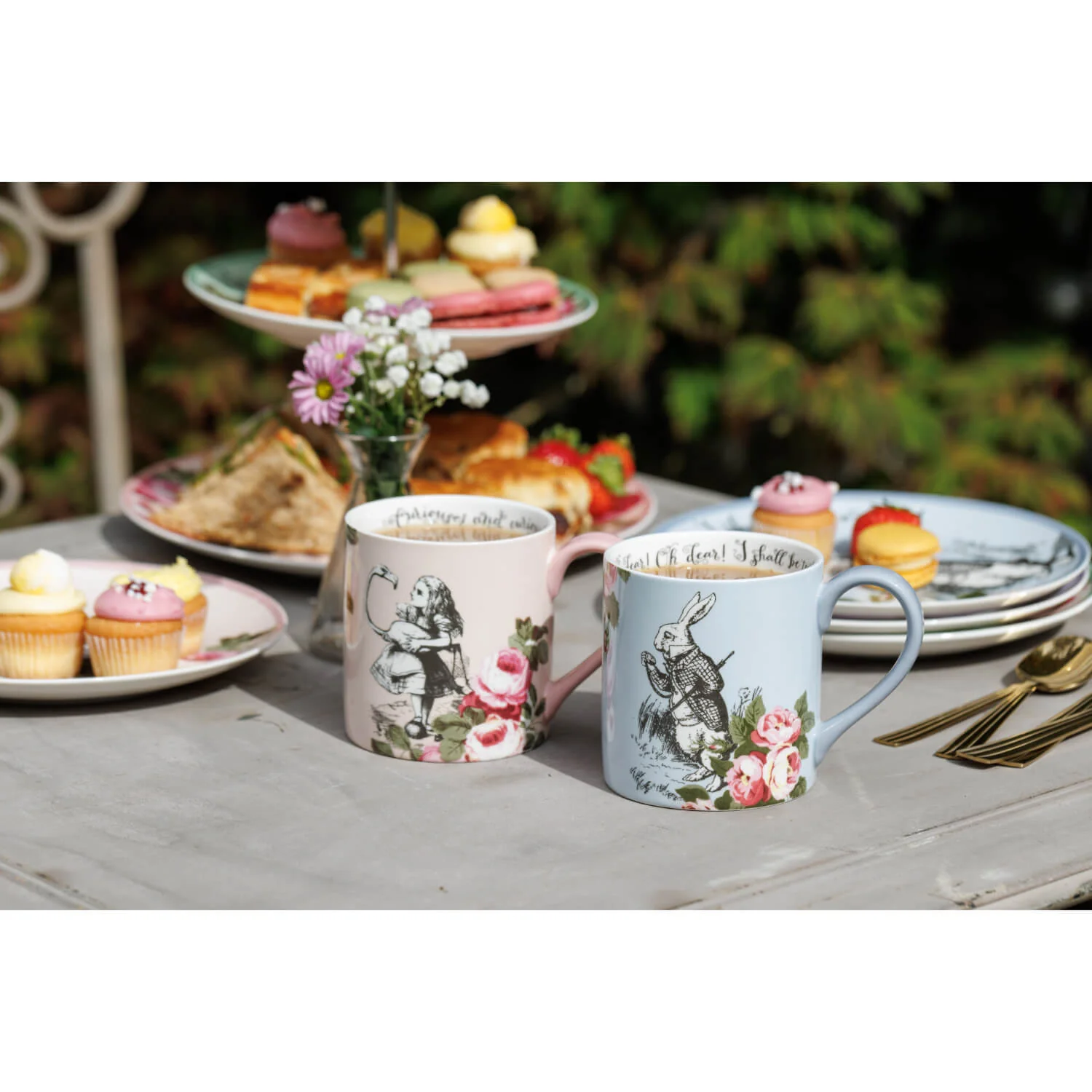 Mikasa V&A Alice In Wonderland His & Hers Bone China Mugs - Image 8
