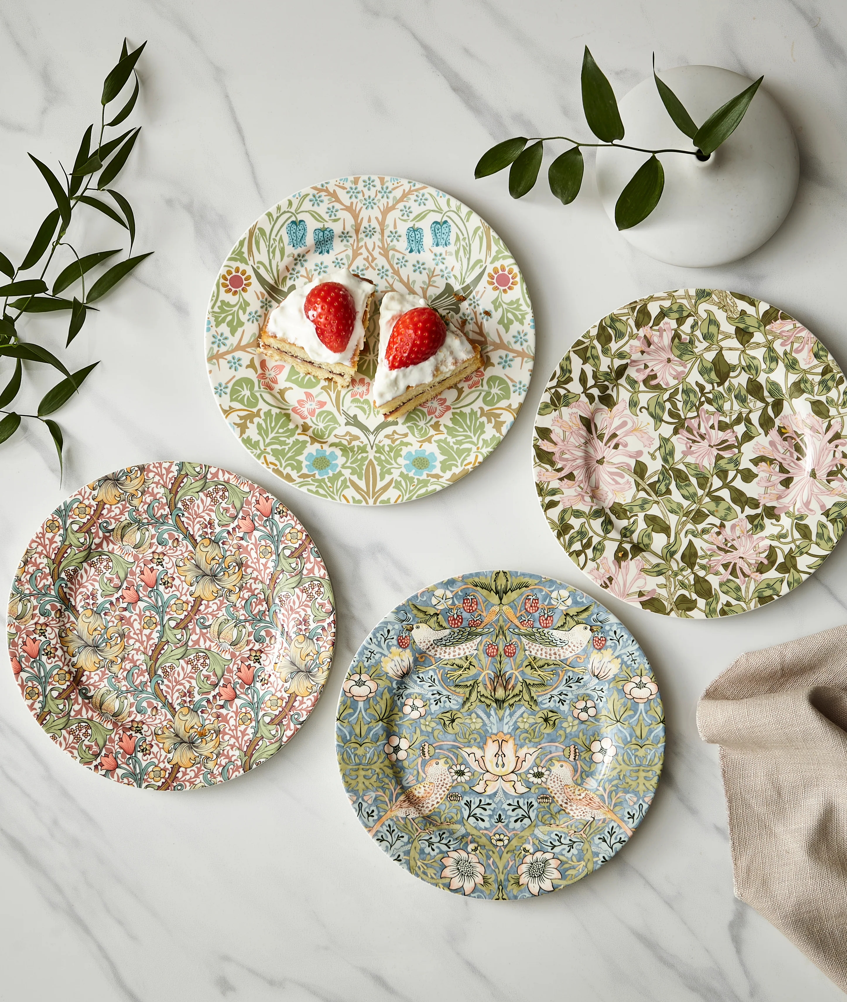 Morris & Co Set Of Four 20cm Earthenware Plates - Image 8