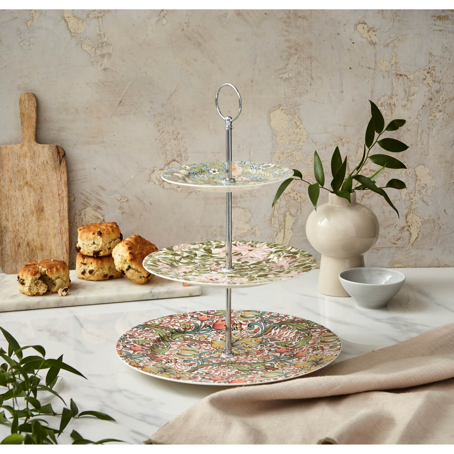 Morris & Co 3 Tier Porcelain Cake Stand - Image 4