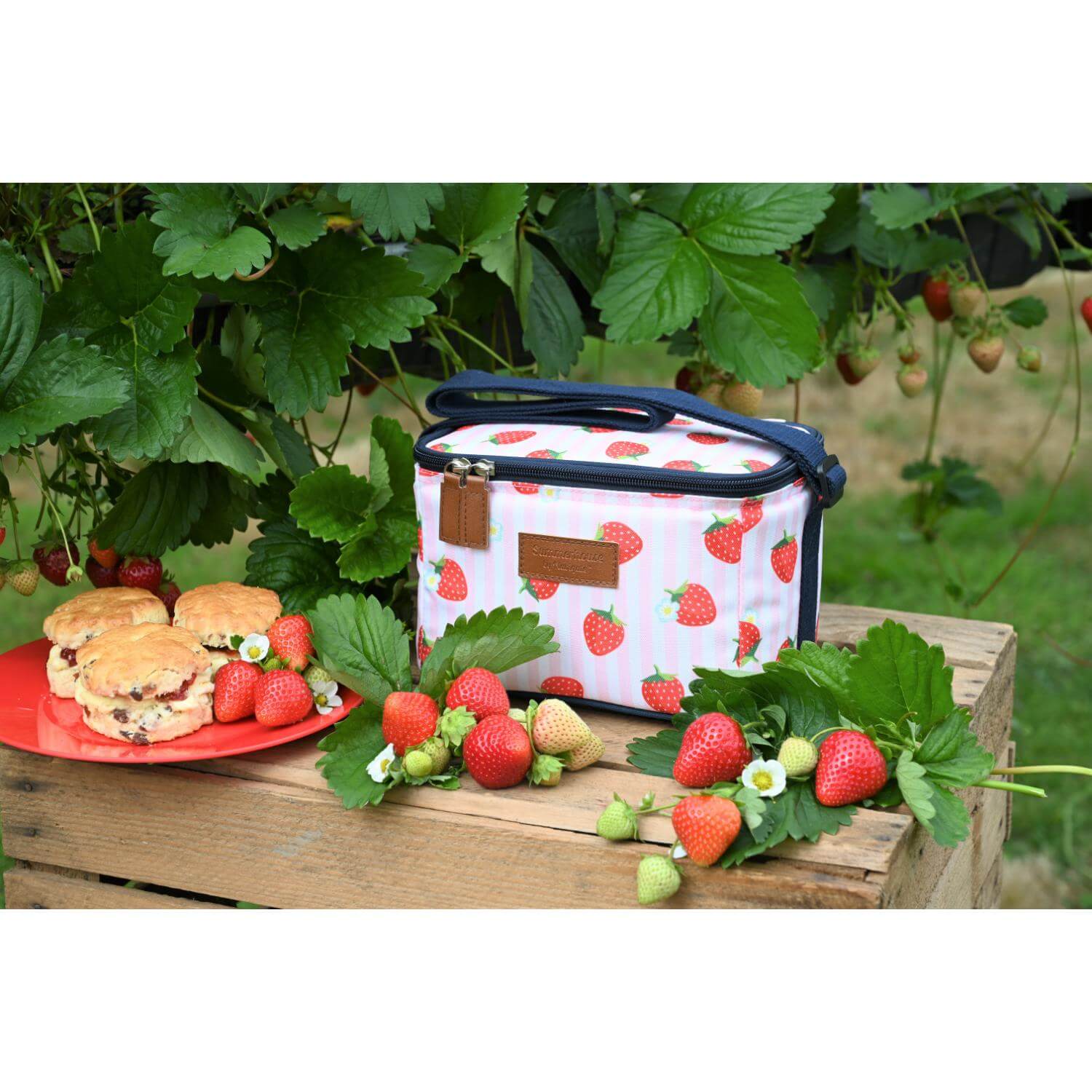 Navigate Strawberries & Cream Personal Insulated Cool Bag - Pink Stripe - Image 2