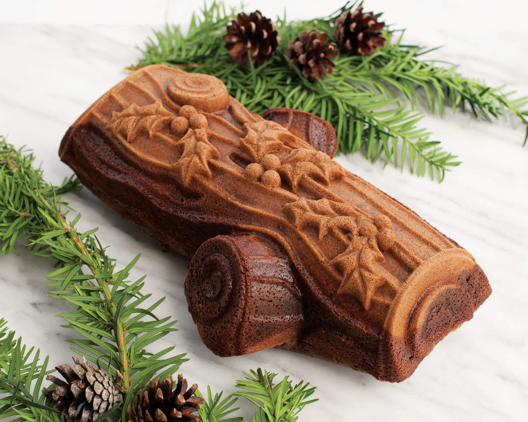 Nordic Ware Bûche De Noël Yule Log Aluminium Pan - Image 3