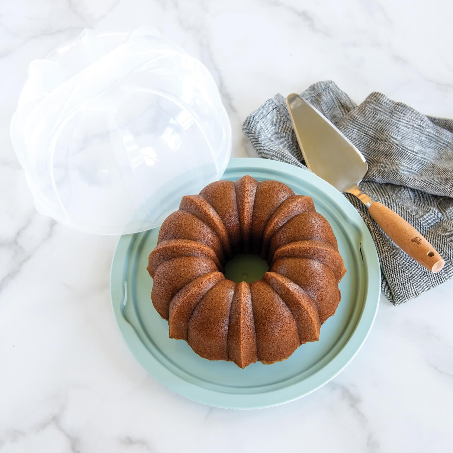 Nordic Ware Bundt Cake Keeper - Sea Glass - Image 3