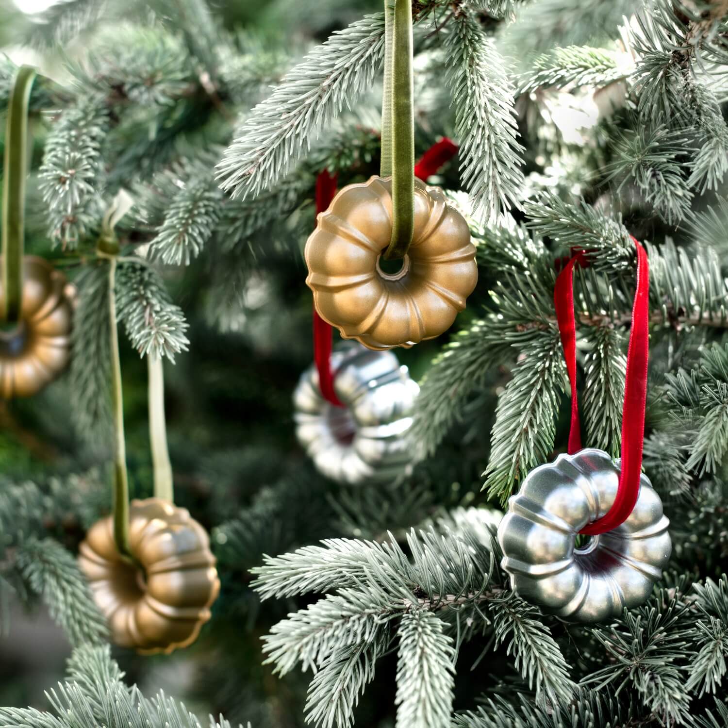 Nordic Ware Bundt Tree Ornament - Assorted - Image 8
