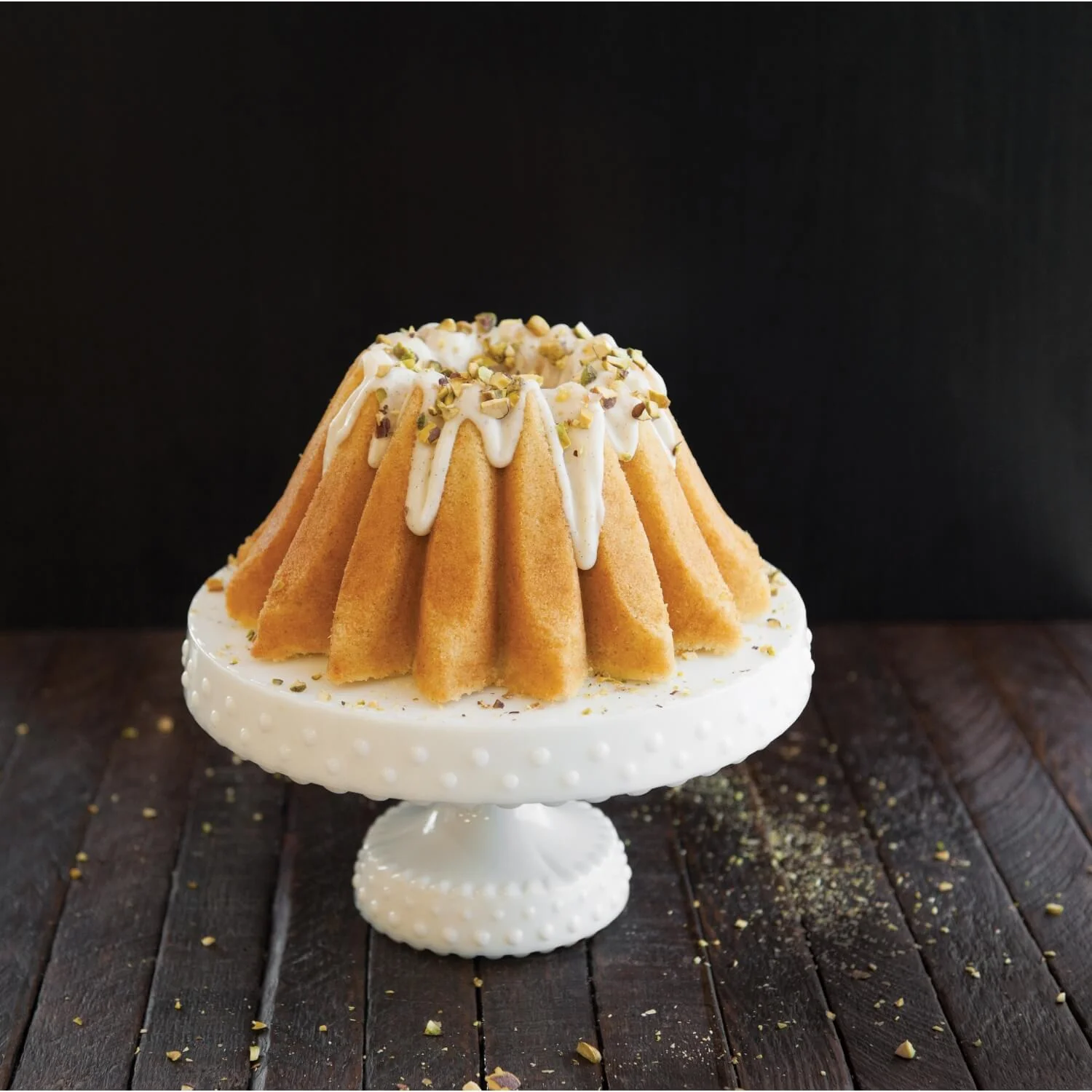 Nordic Ware Fluted Bundt Pan - Gold - Image 5