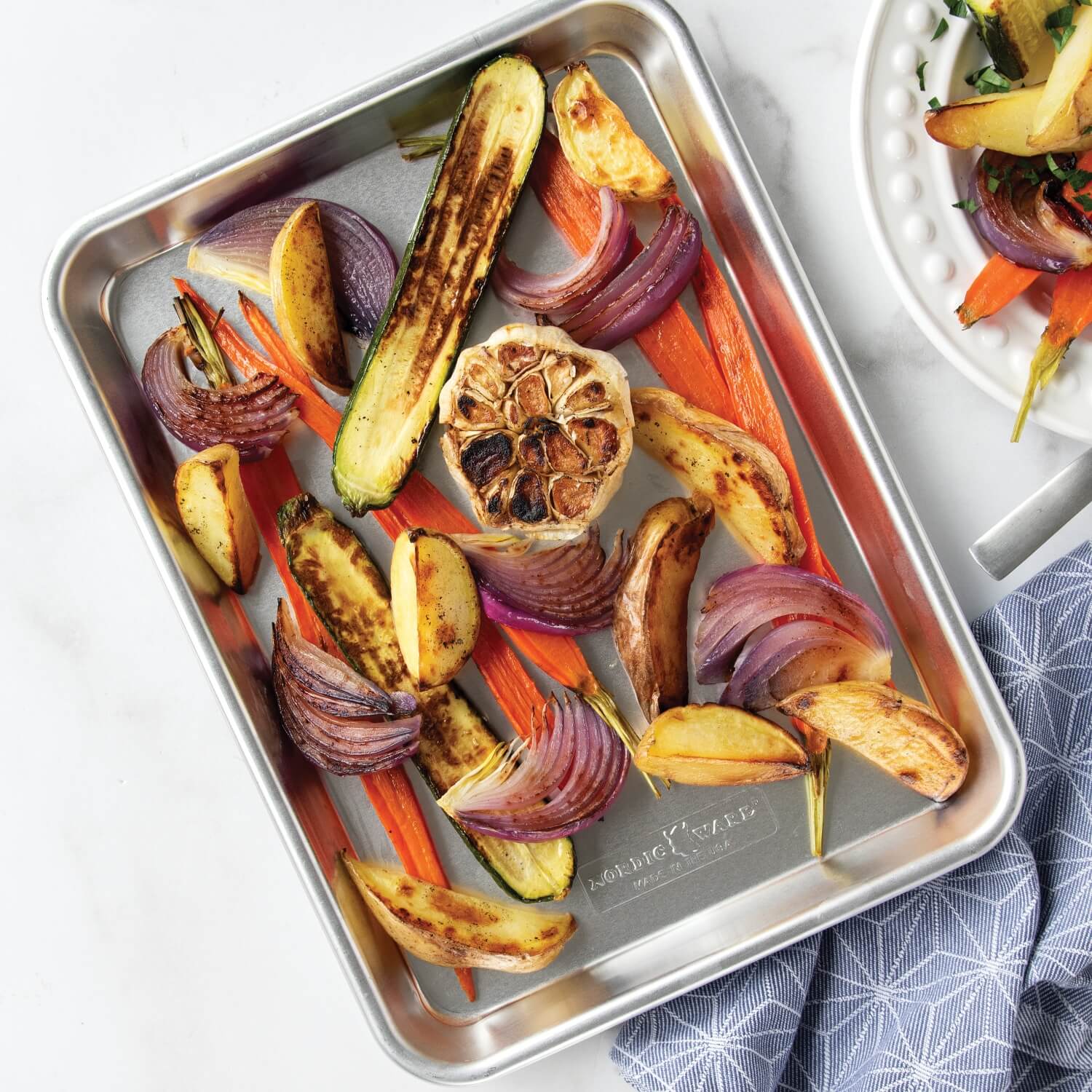 Nordic Ware Naturals Bakers Quarter Aluminium Sheet Pan - Image 3