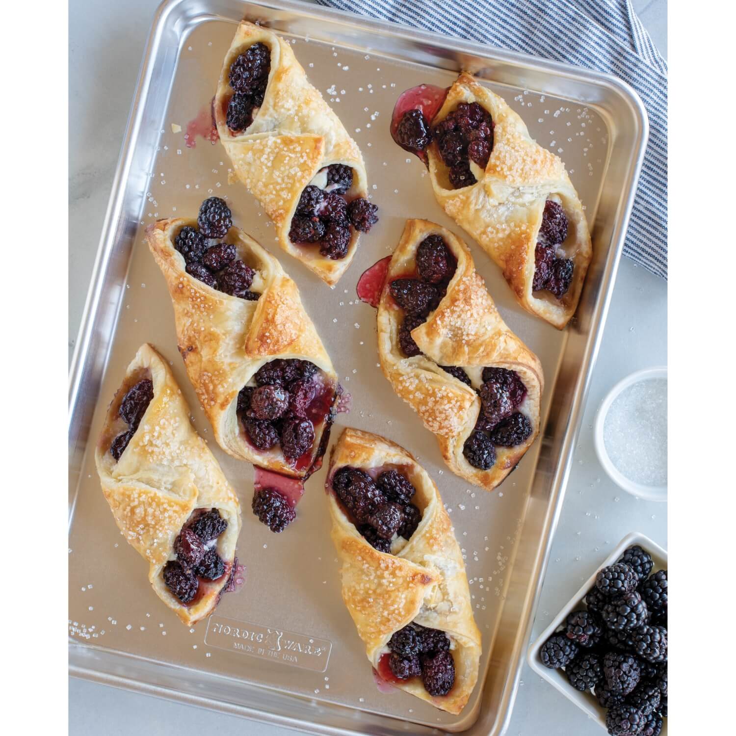 Nordic Ware Naturals Jelly Roll Aluminium Sheet Pan - Image 2