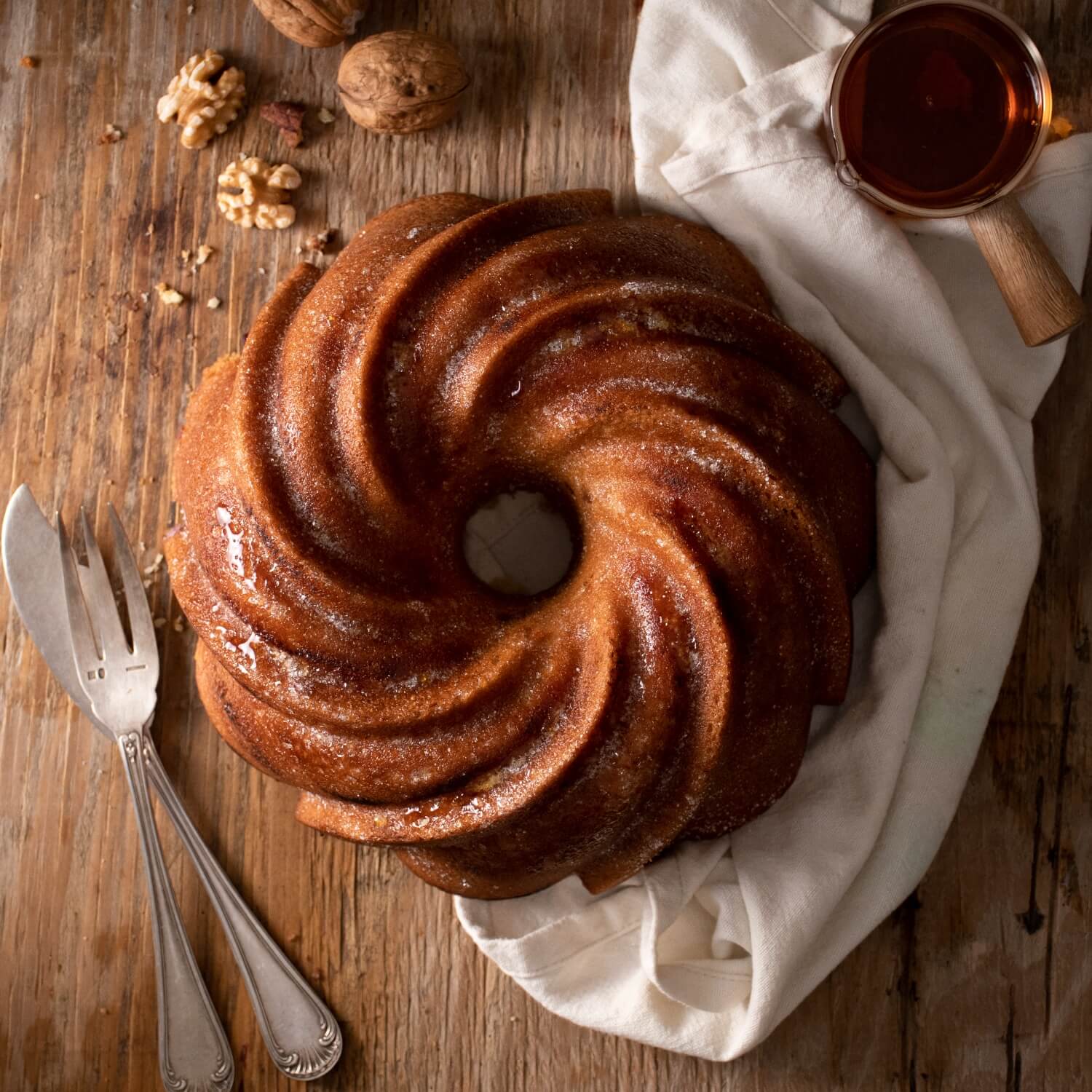 Nordic Ware Swirl Bundt Pan - Gold - Image 5