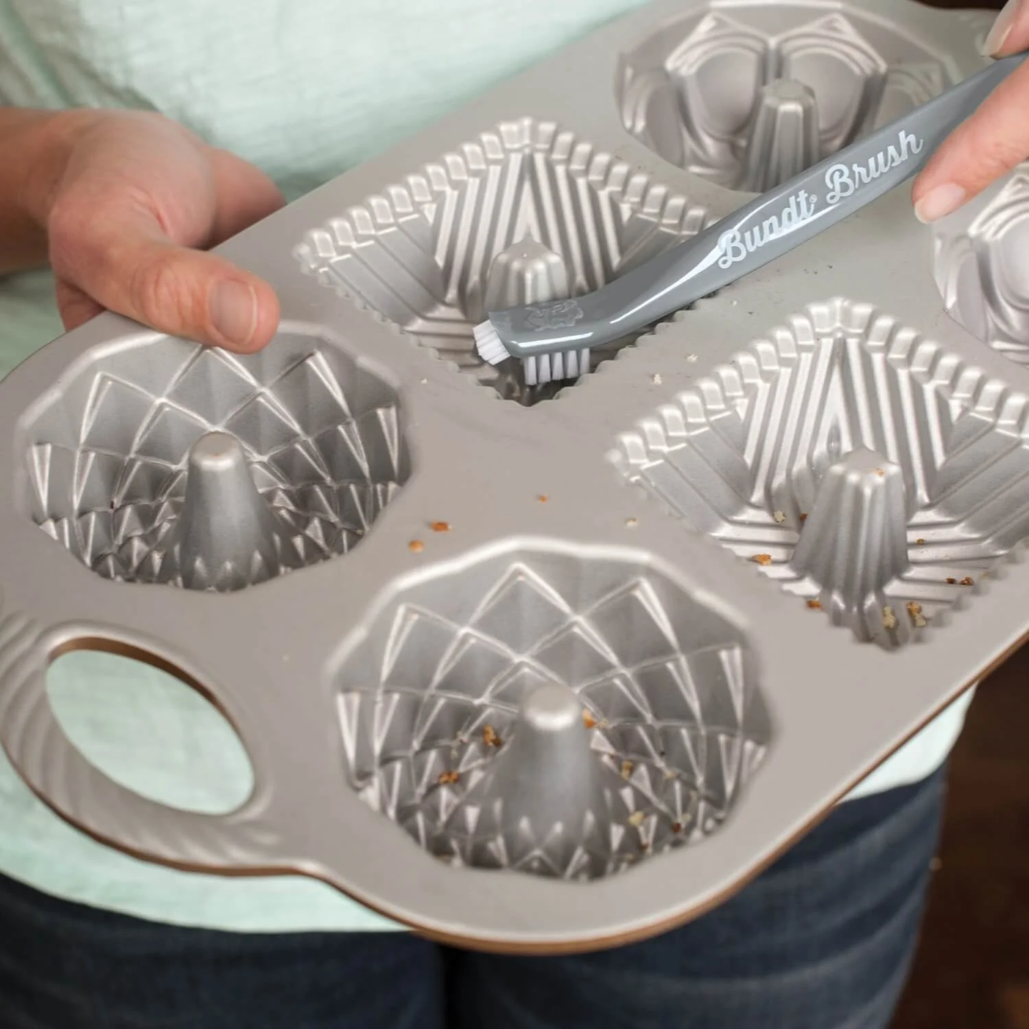 Nordic Ware Ultimate Bundt Cleaning Tool - Image 2