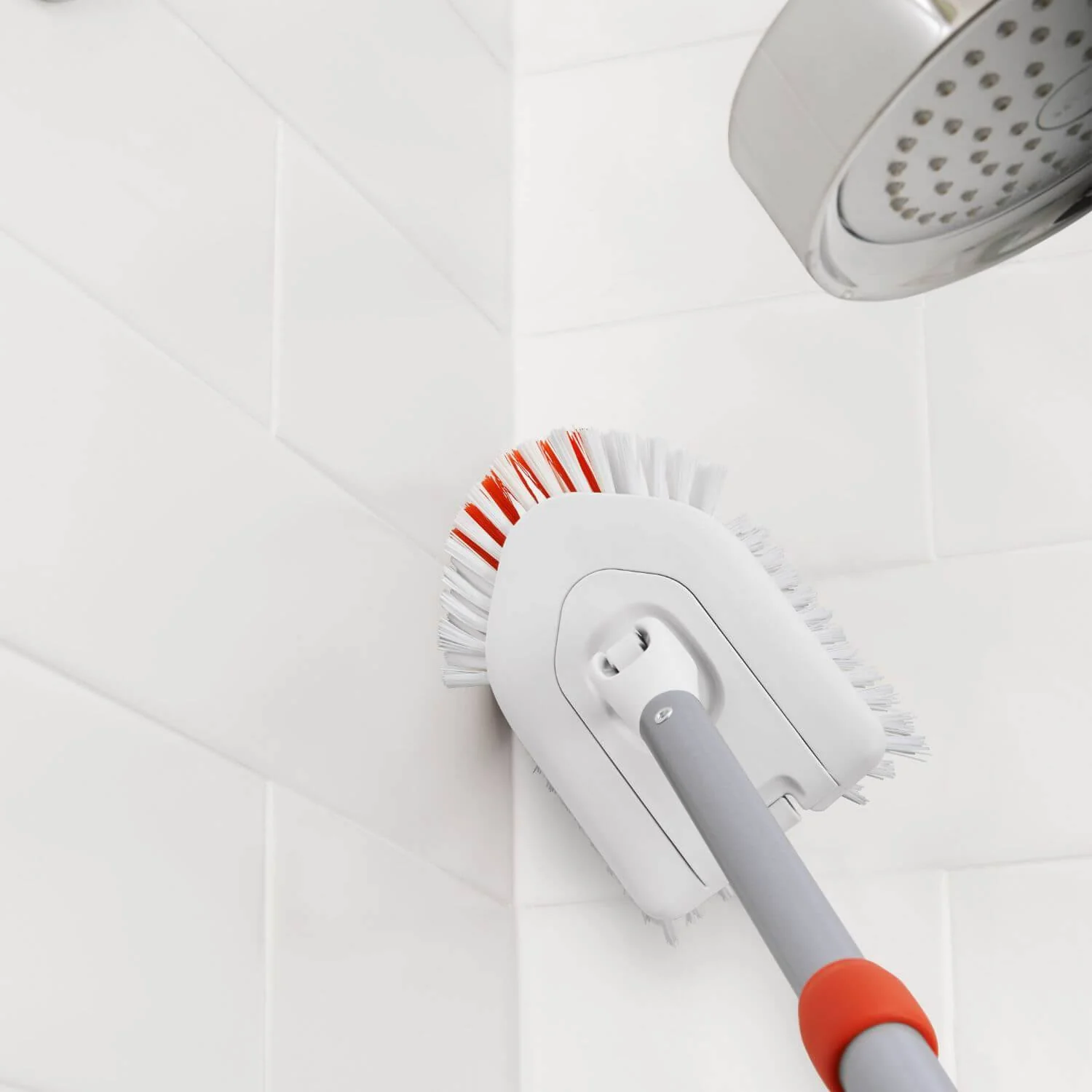 OXO Good Grips Extendable Tub & Tile Brush - Image 7
