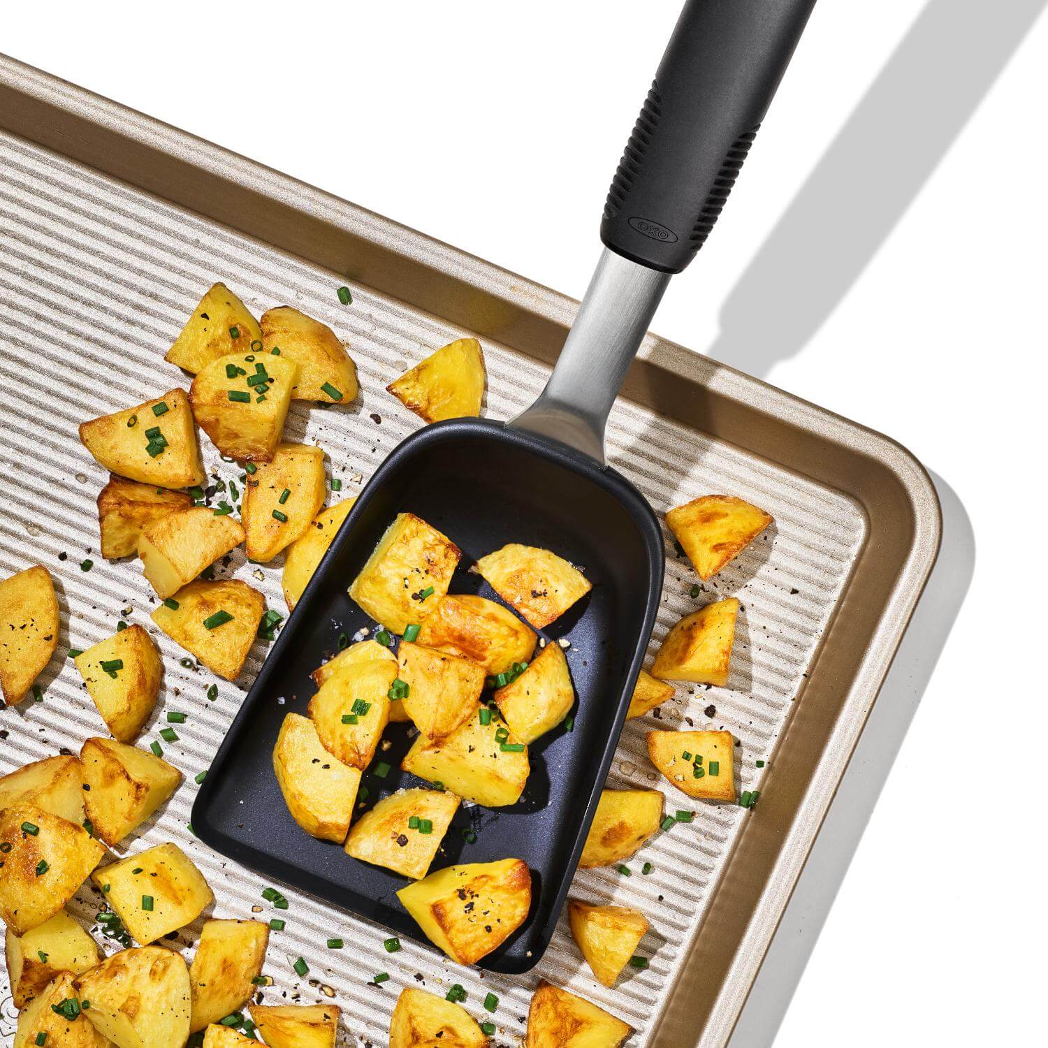 OXO Good Grips Sheet Pan Roast & Fry Scoop - Image 3