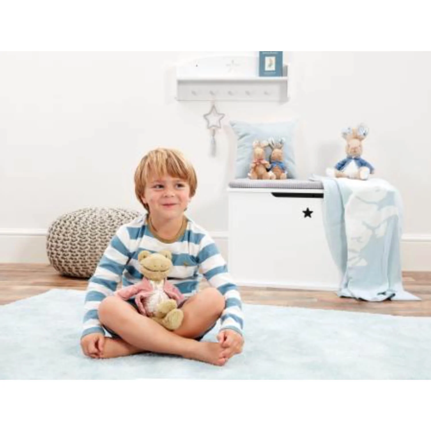 Peter Rabbit Deluxe Soft Toy - Jeremy Fisher - Image 3