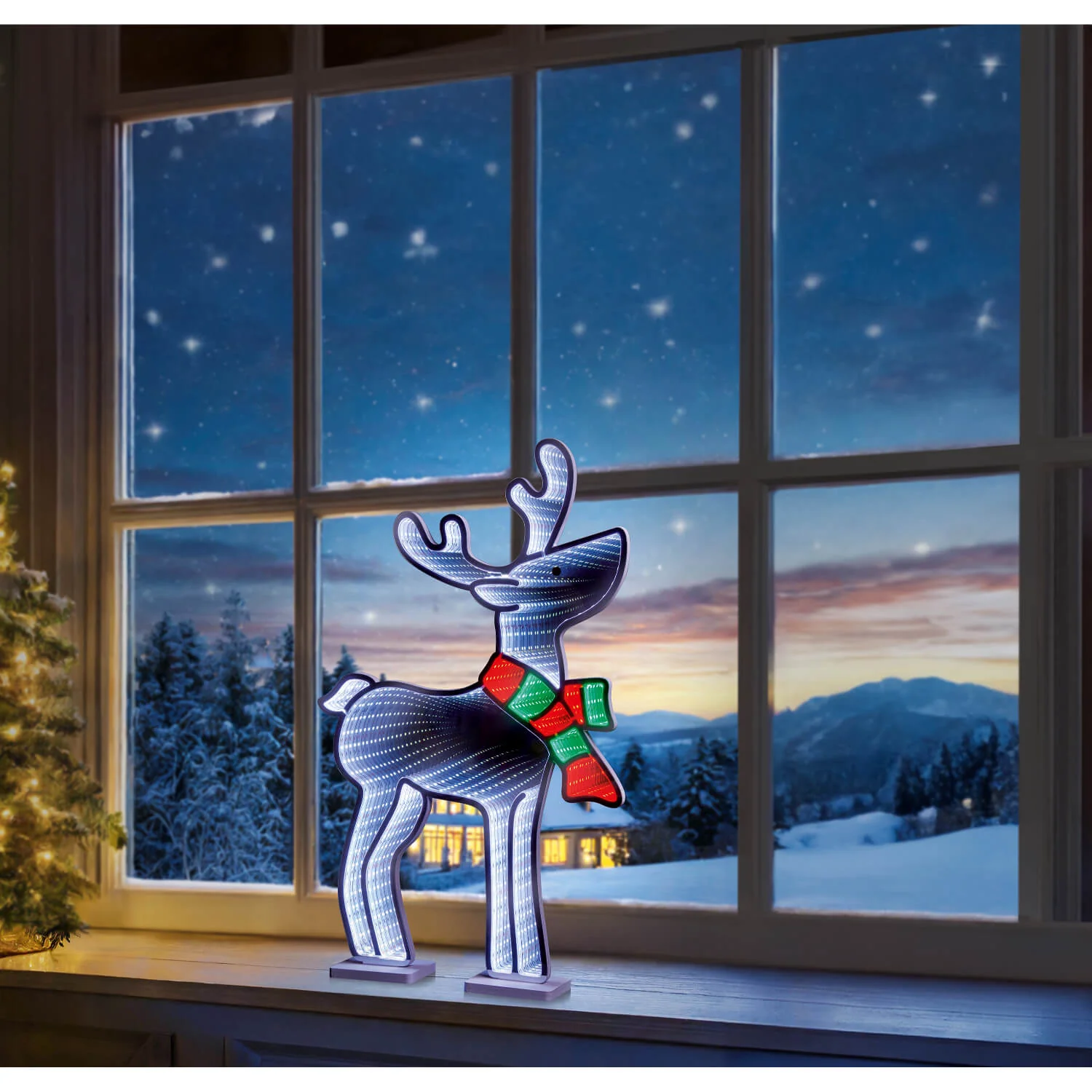 Premier 59.5cm LED Infinity Mirror - Reindeer With Scarf - Image 3