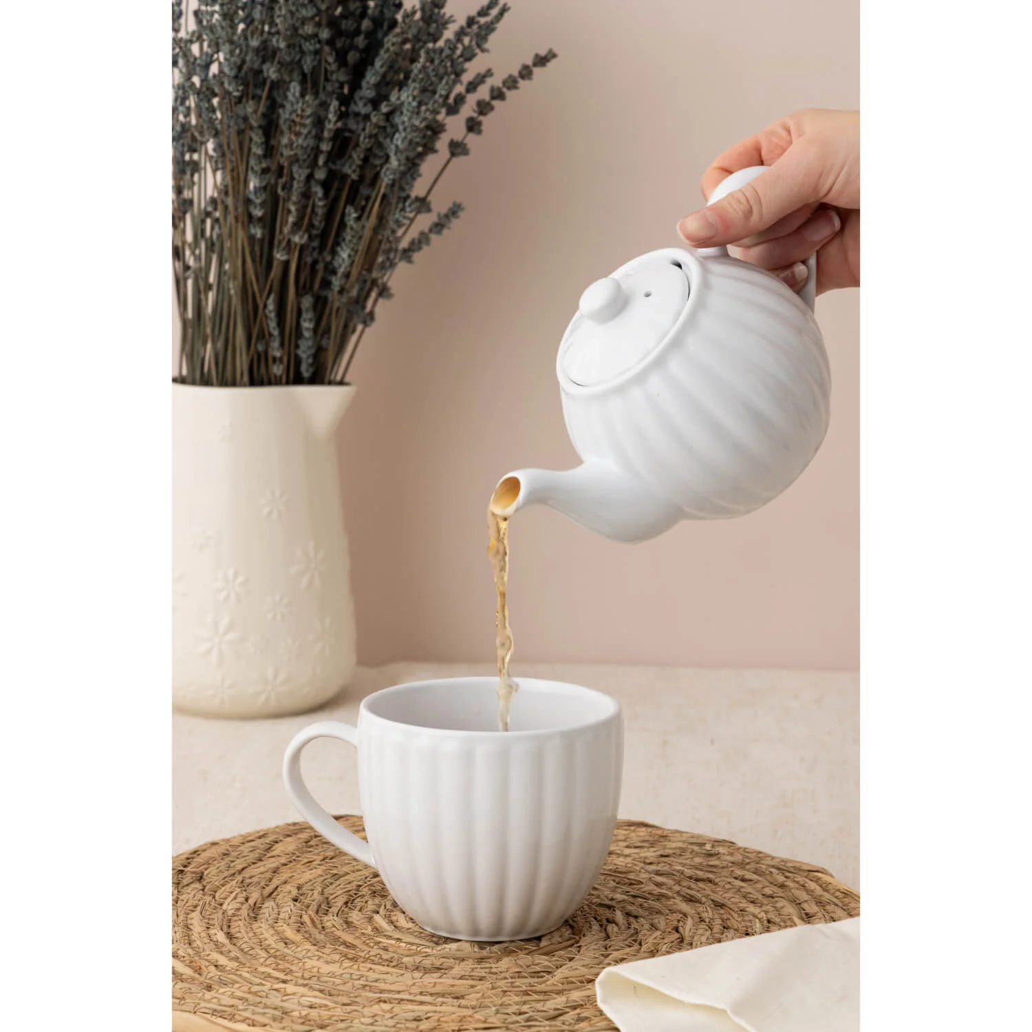 Price & Kensington Luxe 2-Cup Teapot - White - Image 2