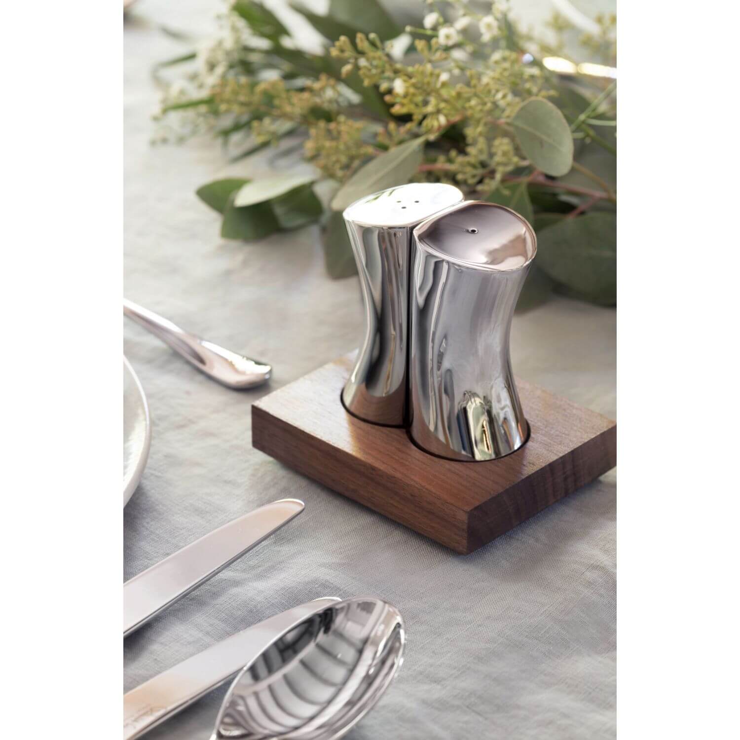 Robert Welch Drift Salt & Pepper Shakers with Walnut Base - Image 4
