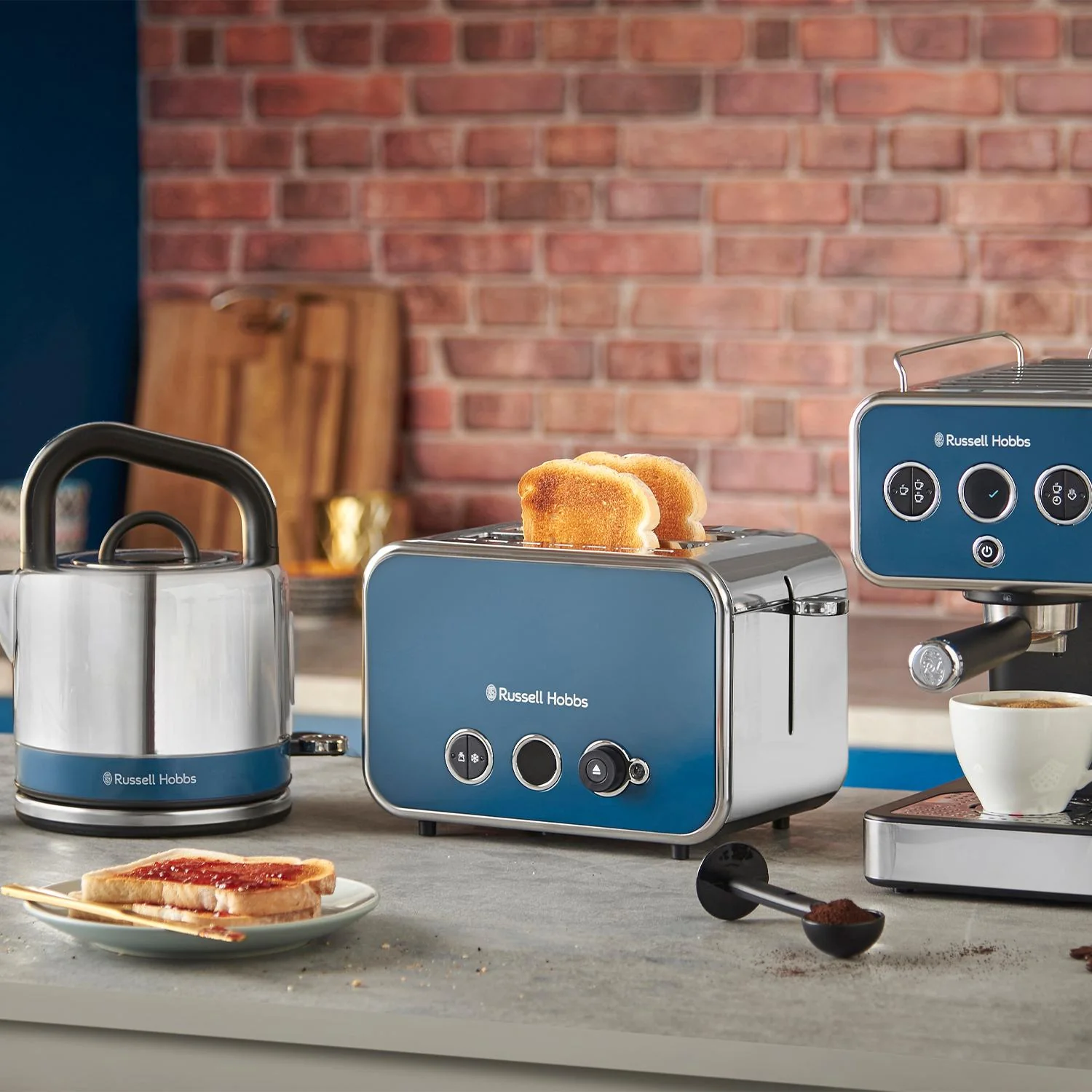 Russell Hobbs Distinctions 1.5 Litre Stainless Steel Kettle - Ocean Blue - Image 10