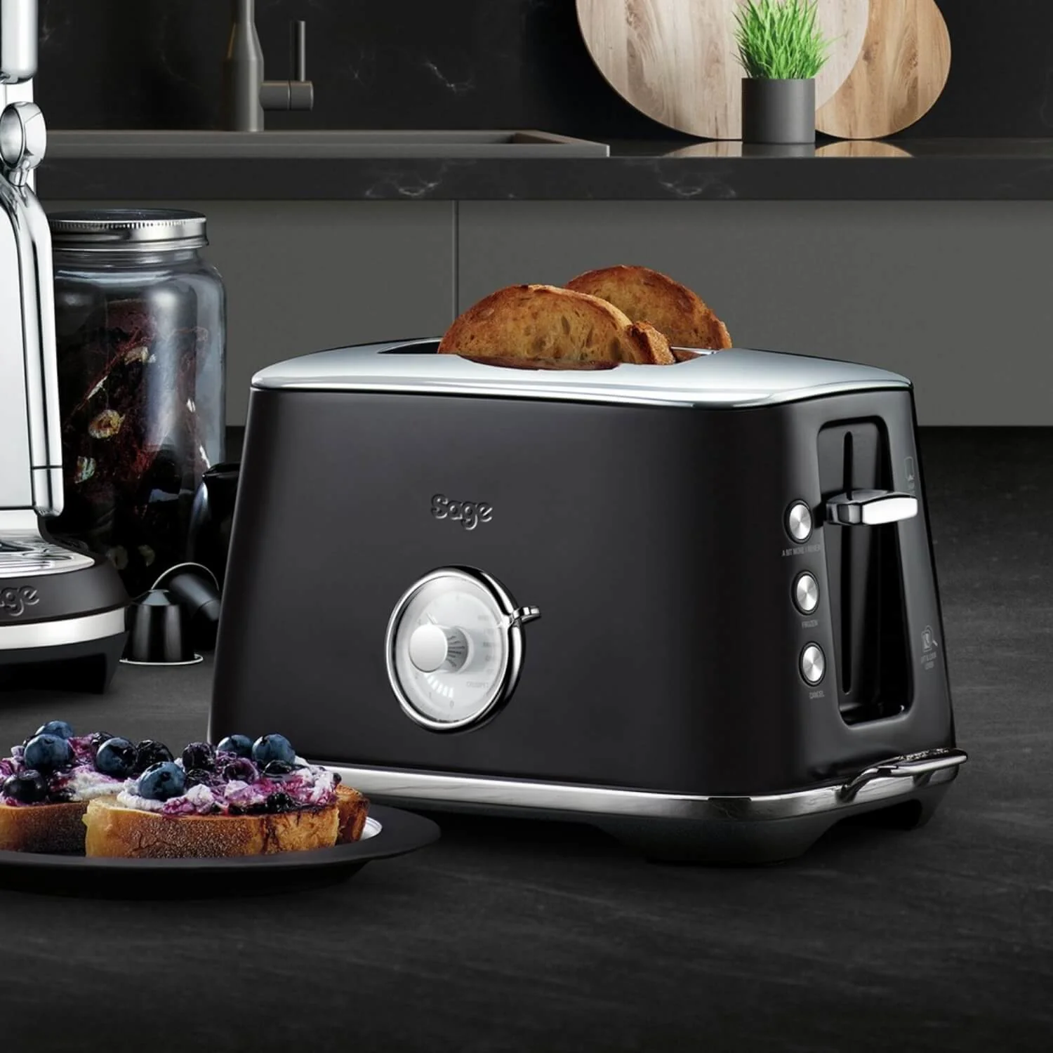 Sage Appliances STA735BTR Toast Select Luxe Toaster - Black Truffle - Image 4
