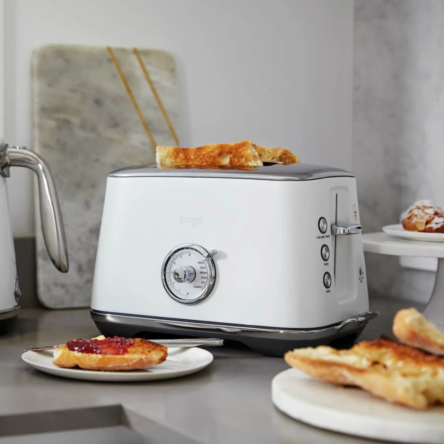 Sage Appliances Luxe Soft Top Kettle & Toast Select 2-Slice Toaster Set - Sea Salt - Image 5