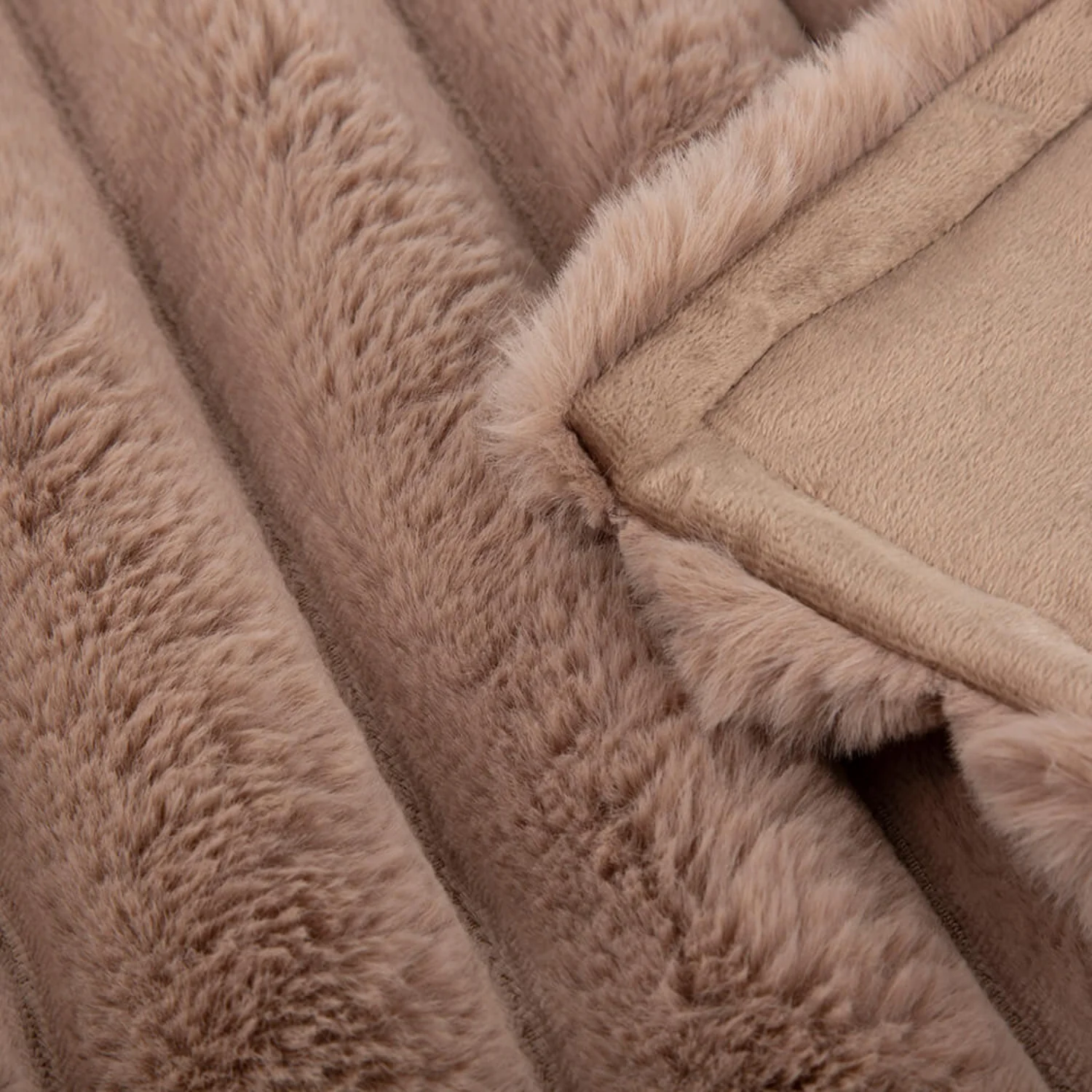 Scruffs® Aspen 100cm x 75cm Pet Blanket - Taupe - Image 2