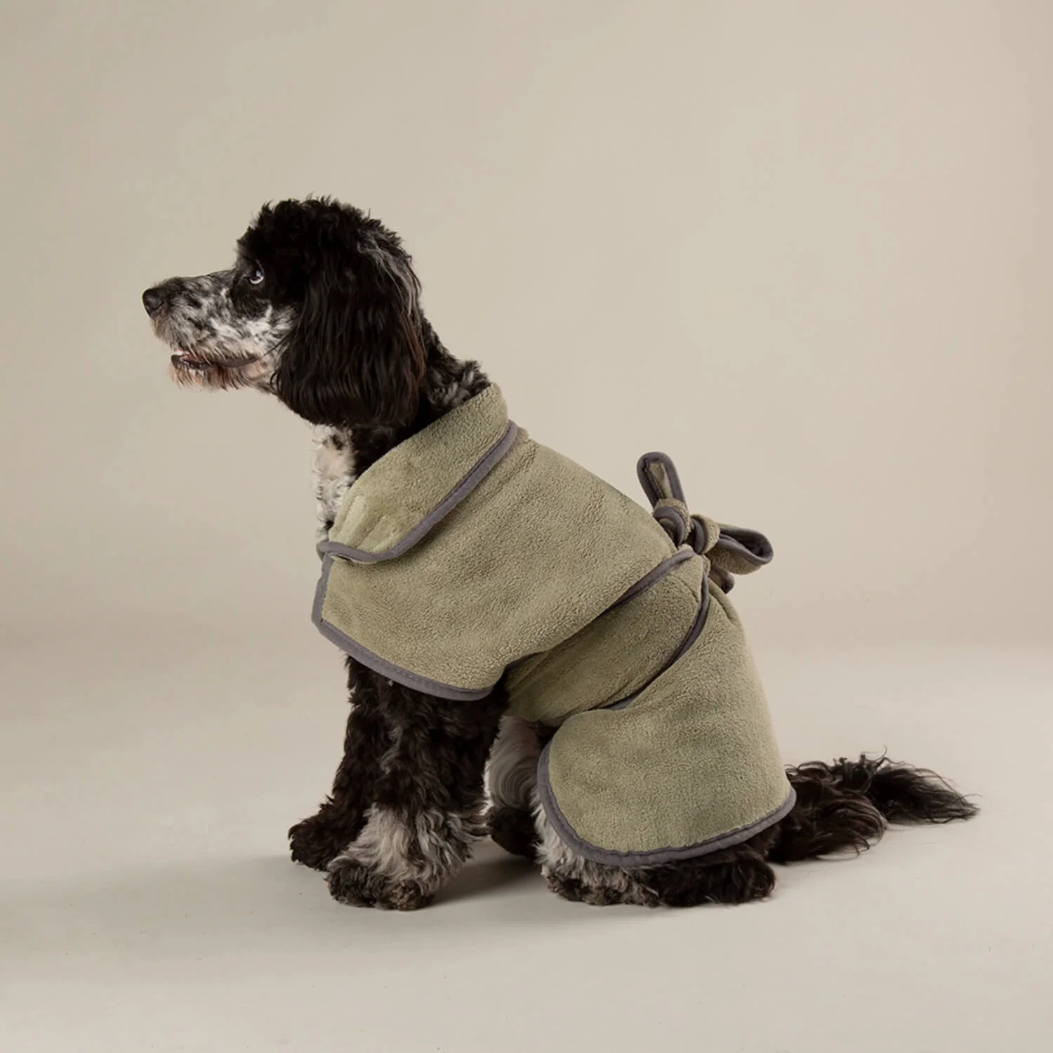Scruffs Expedition Deluxe Noodle & Microfibre Dog Drying Coat - Medium - Khaki Green - Image 5
