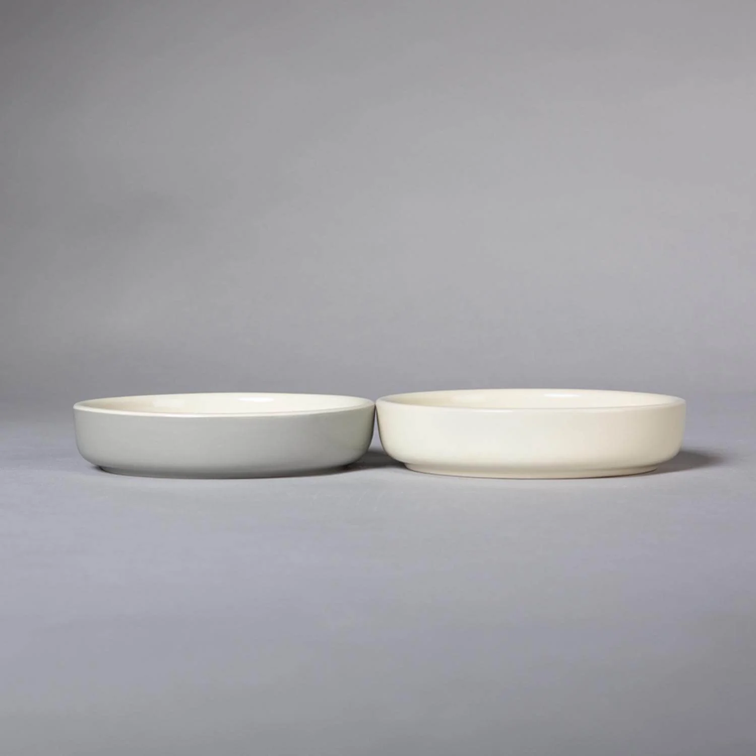 Scruffs Icon 13cm Stoneware Pet Saucer - Cream - Image 3