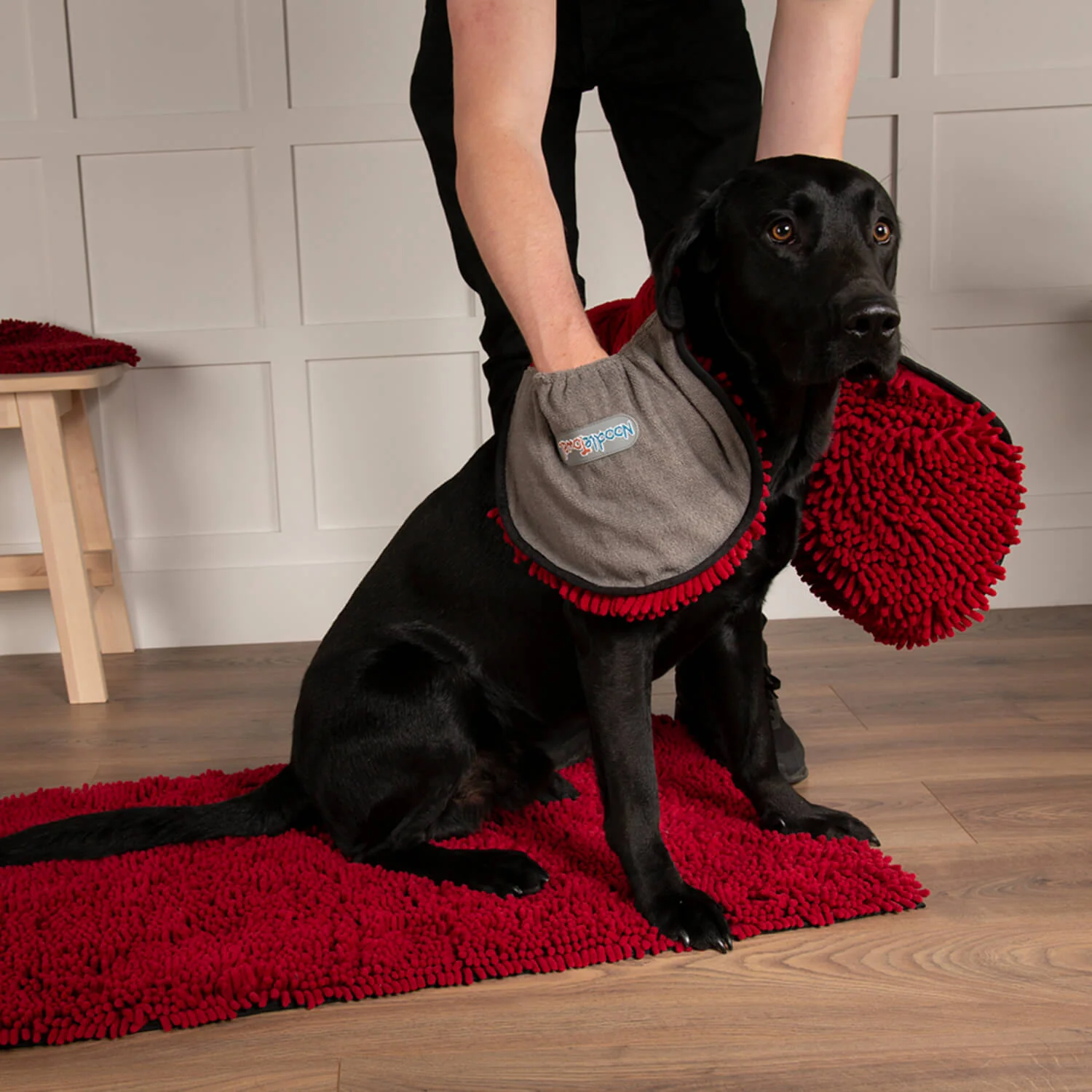 Scruffs Noodle 80cm x 30cm Drying Towel - Red - Image 5