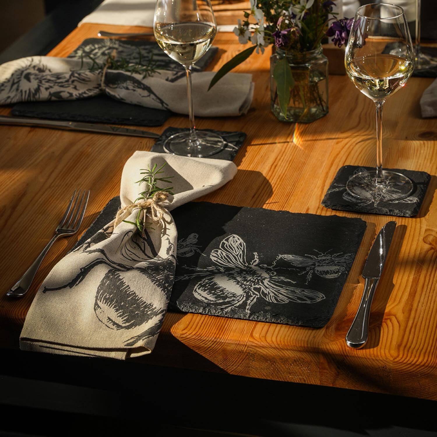 Selbrae House Set of 2 Slate Placemats - Bee - Image 3