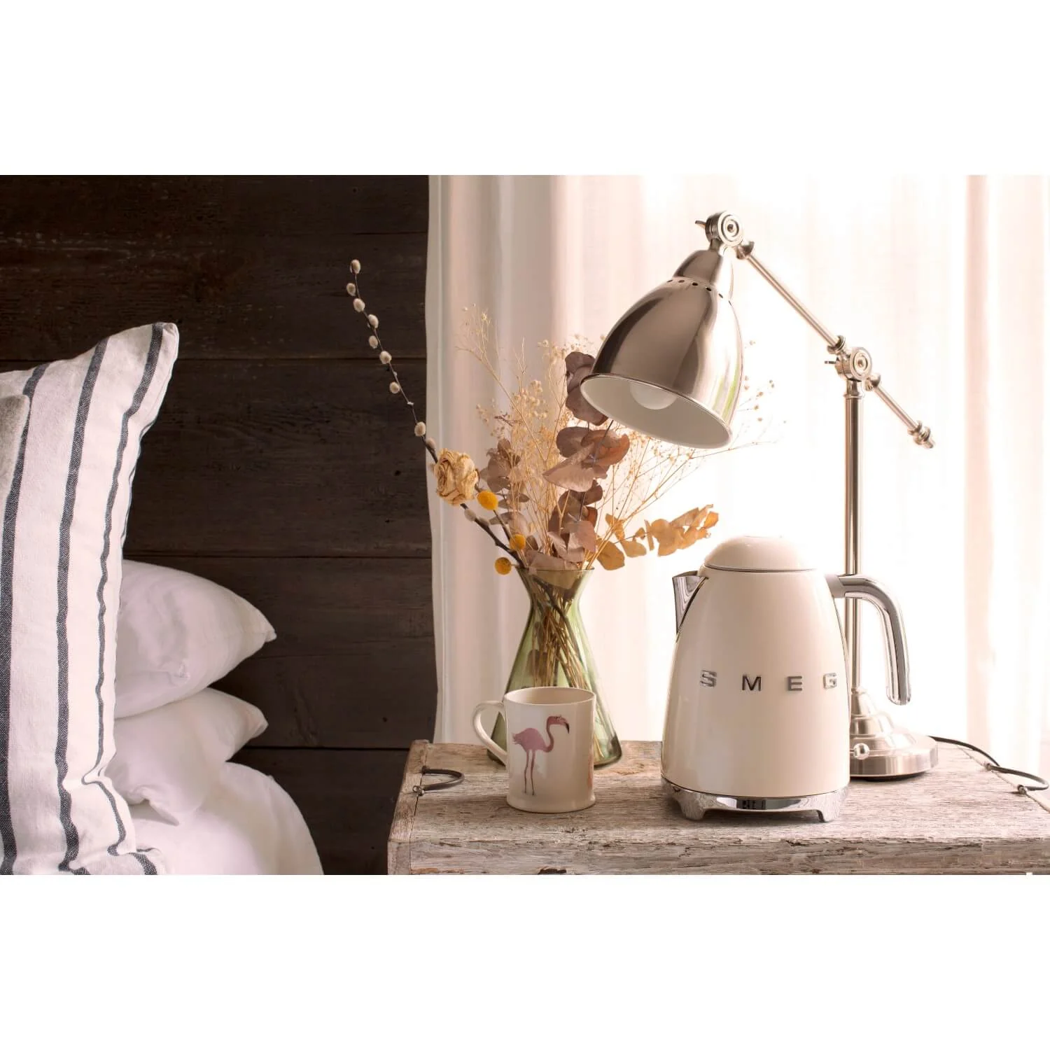 Smeg 50's Style Retro KLF03 Jug Kettle - Cream - Image 4
