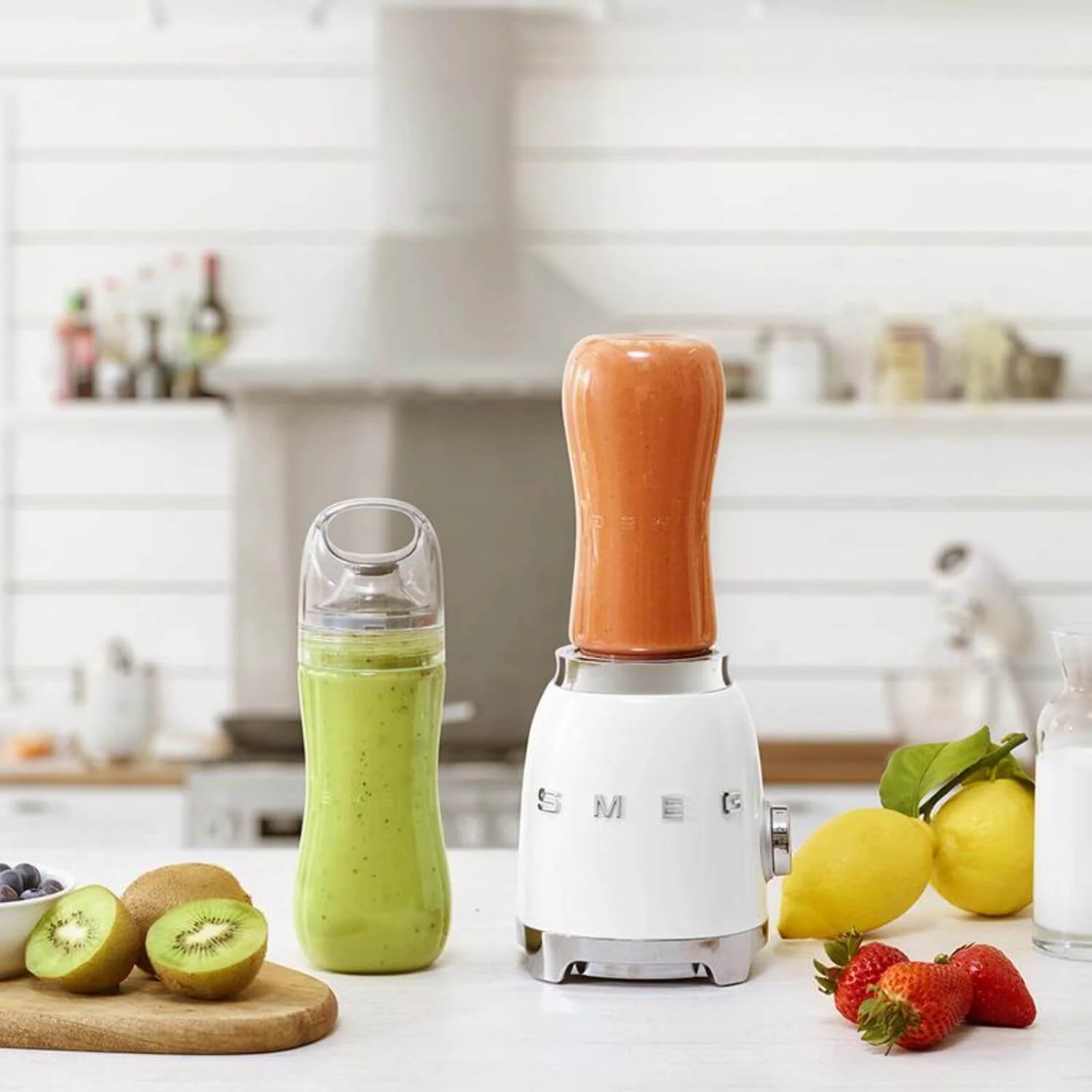 Smeg 50's Style Retro PBF01 Personal Blender - White - Image 7