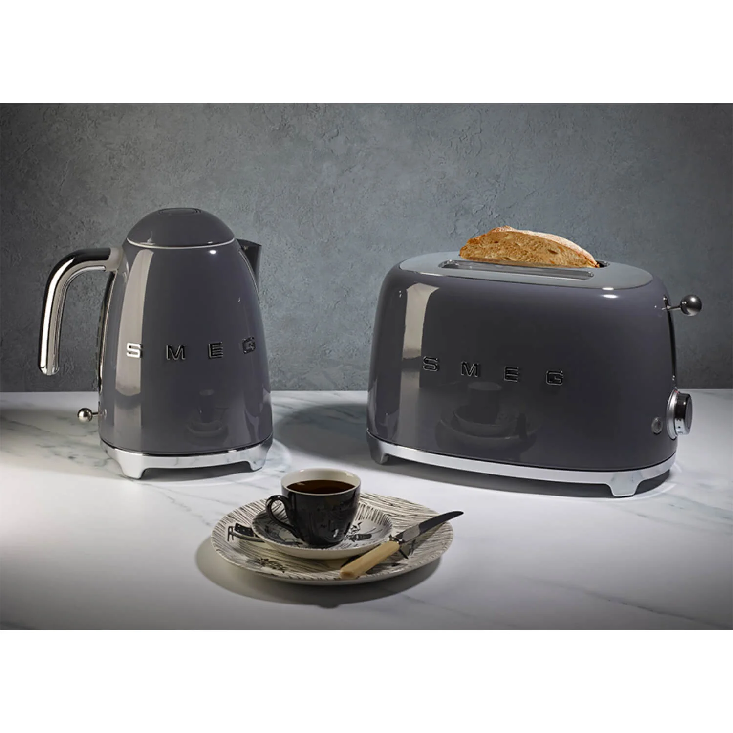 Smeg 50's Style Retro KLF03 Jug Kettle - Slate Grey - Image 2