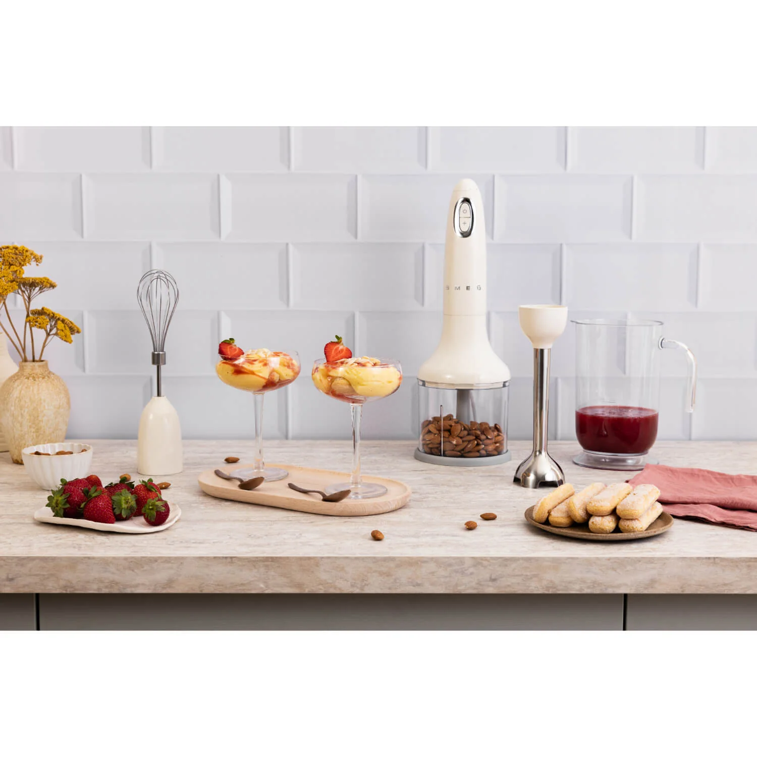 Smeg HBF03 50's Style 3-in-1 Hand Blender with Accessories - Cream - Image 9