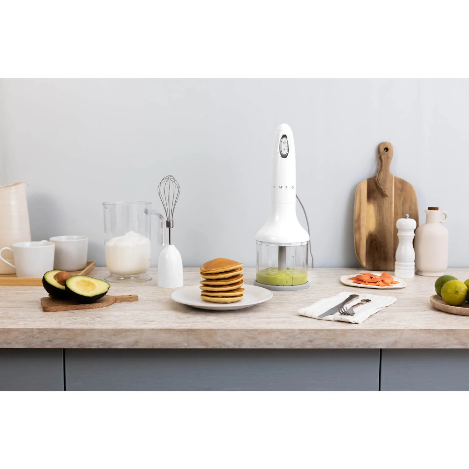 Smeg HBF03 50's Style 3-in-1 Hand Blender with Accessories - White - Image 9