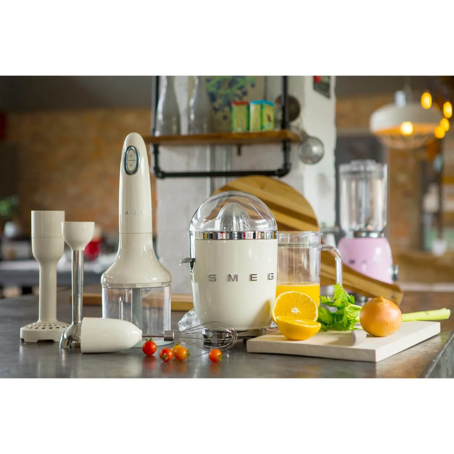 Smeg 50's Style Retro KLF05 Mini Jug Kettle - Cream - Image 16