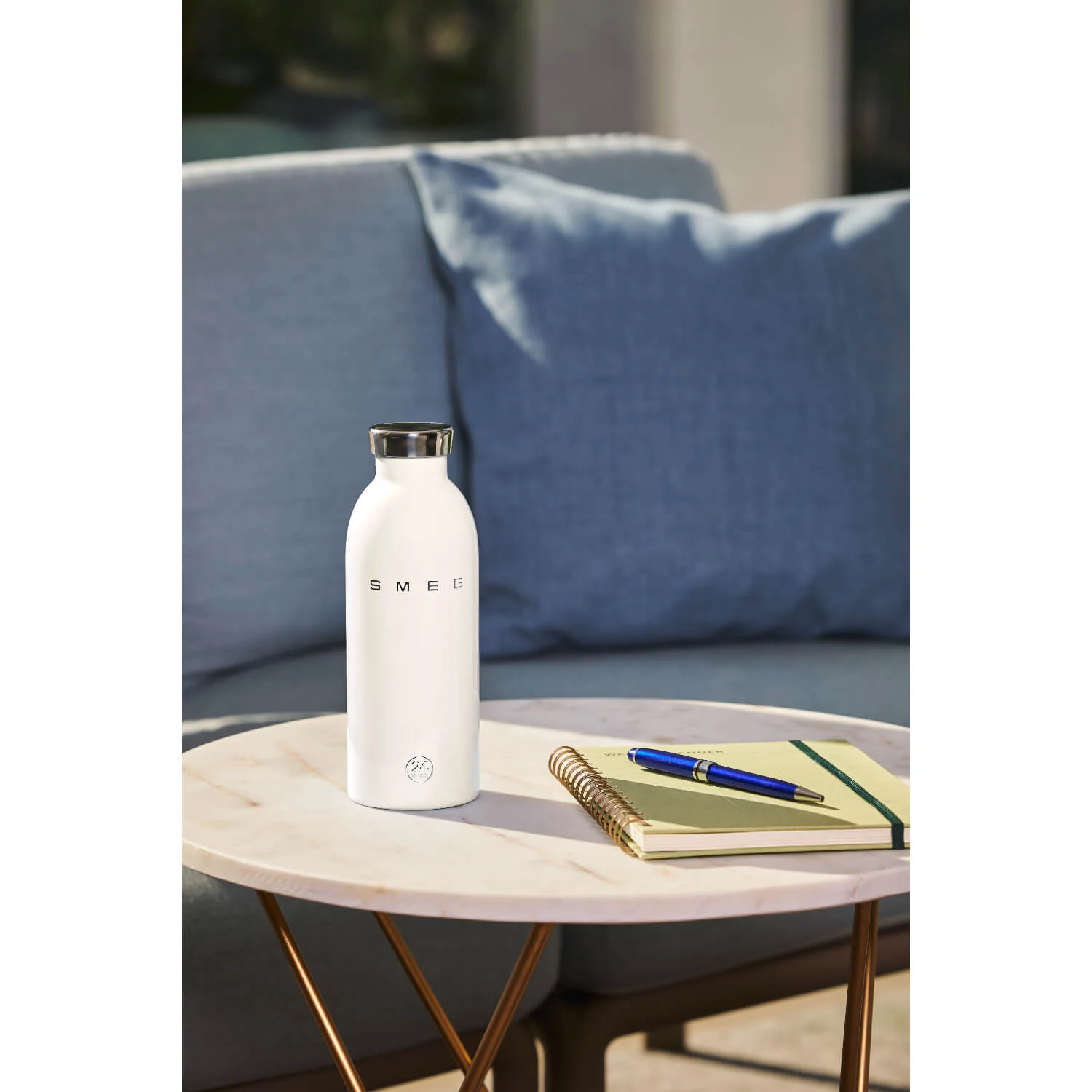 Smeg x 24Bottles® 50's Style Reusable 500ml Clima Bottle - White - Image 8