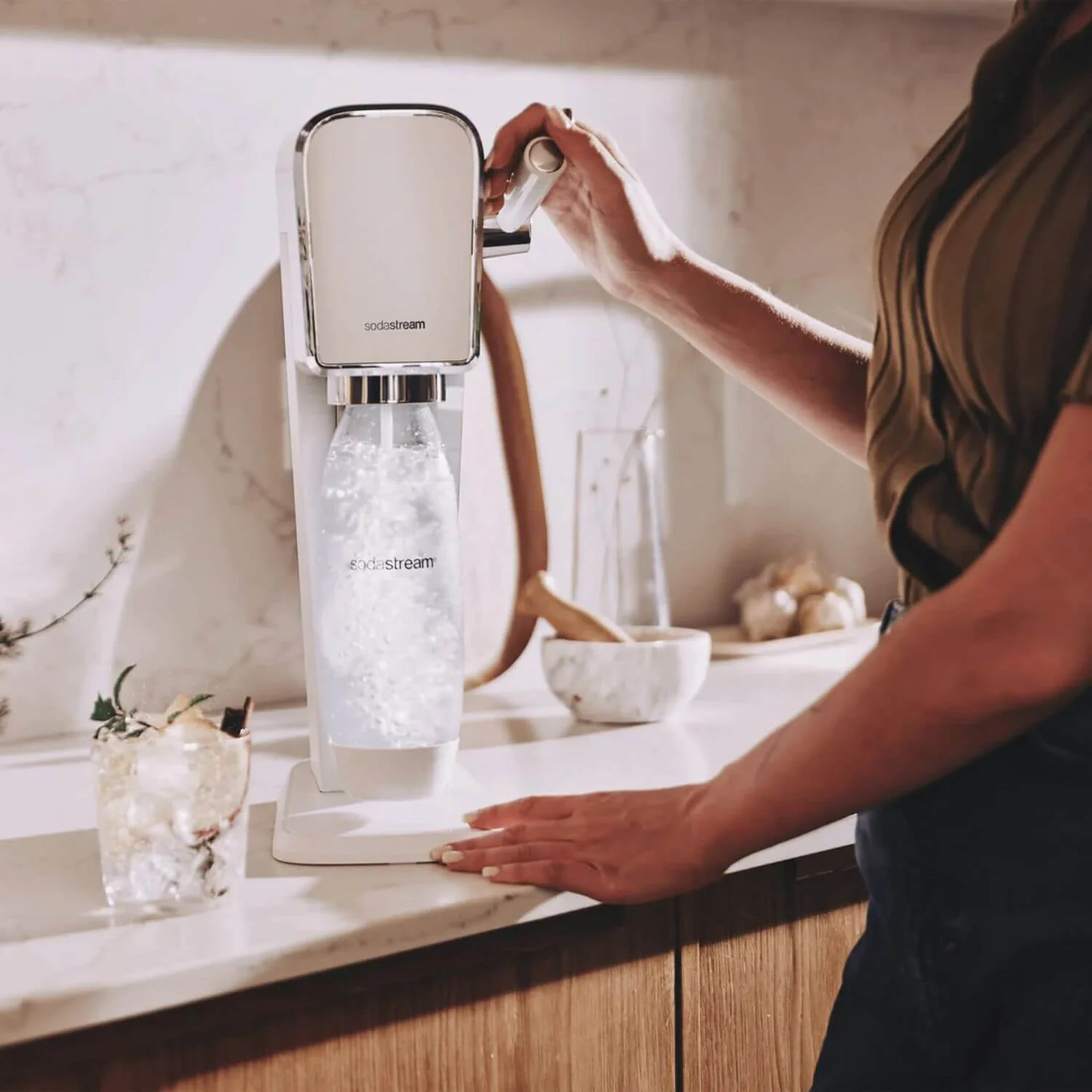 SodaStream Art Sparkling Water Maker Starter Kit - White - Image 5