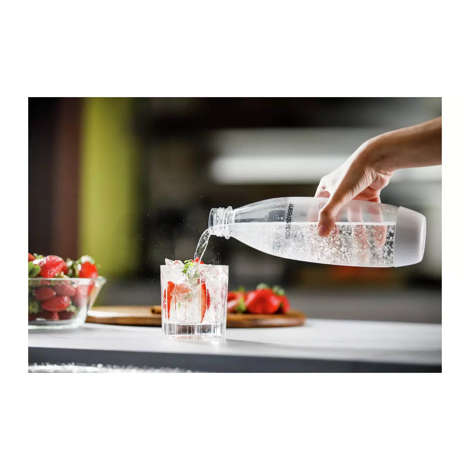 SodaStream Art Sparkling Water Maker Starter Kit - Black - Image 8
