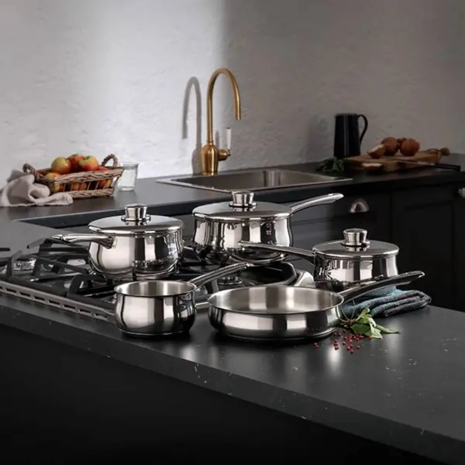 Stellar 1000 5-Piece Stainless Steel Saucepan Set - Image 4