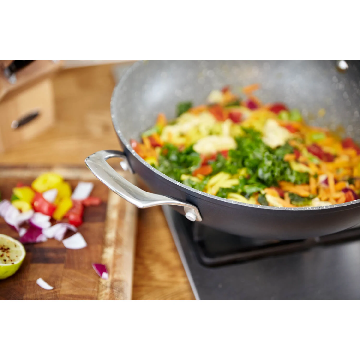 Stellar Rocktanium Non-Stick Wok - 30cm - Image 3