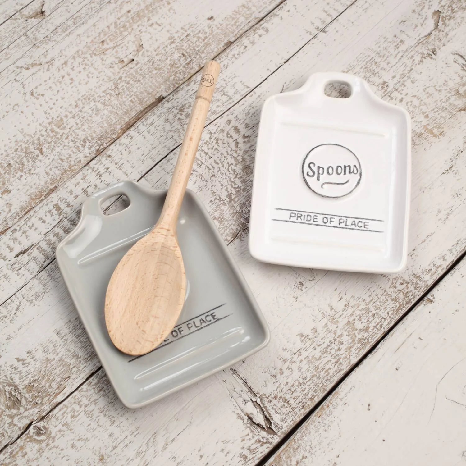 Pride of Place Vintage Pepper Shaker - White - Image 4
