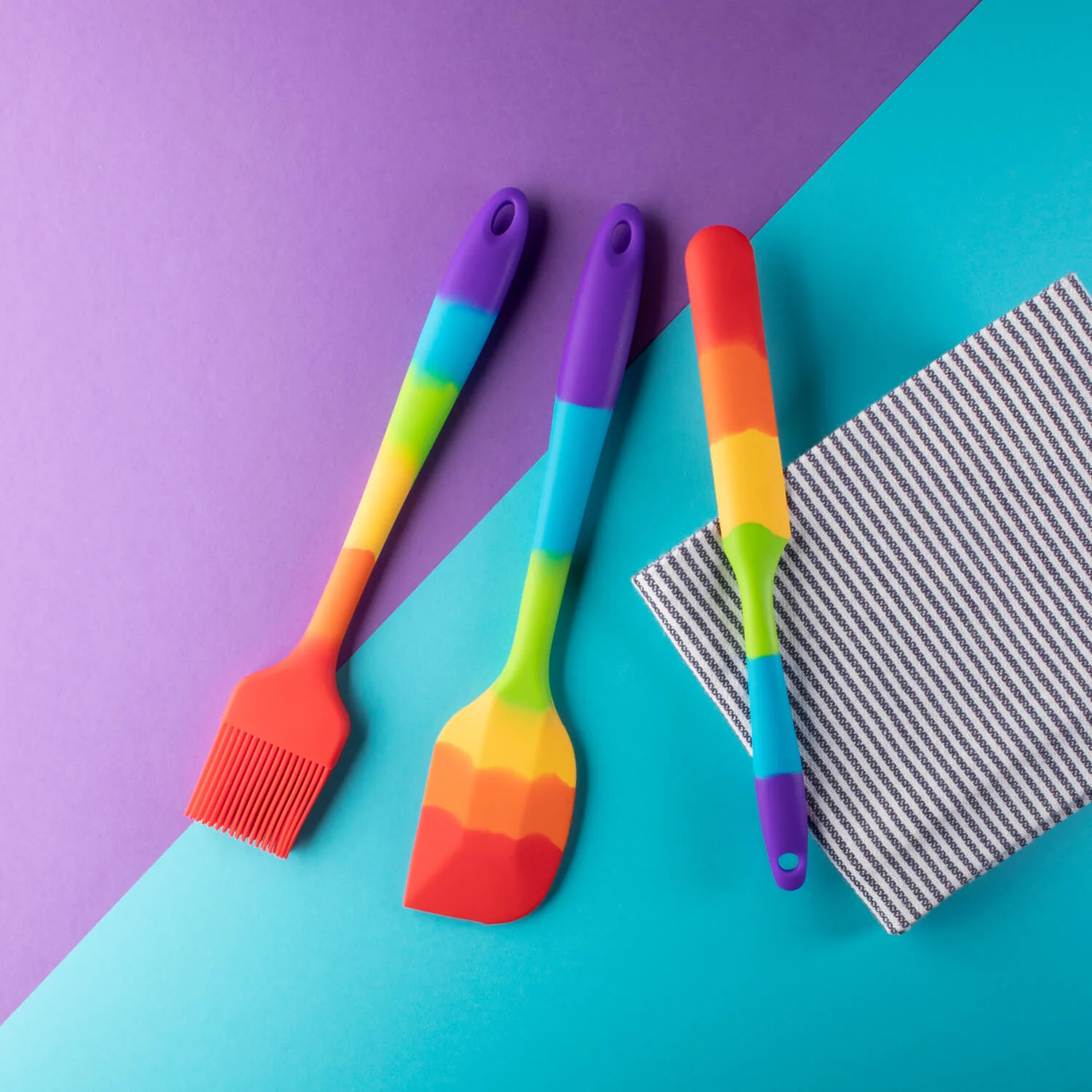 Taylor's Eye Witness Mini Silicone Ladle - Rainbow - Image 3